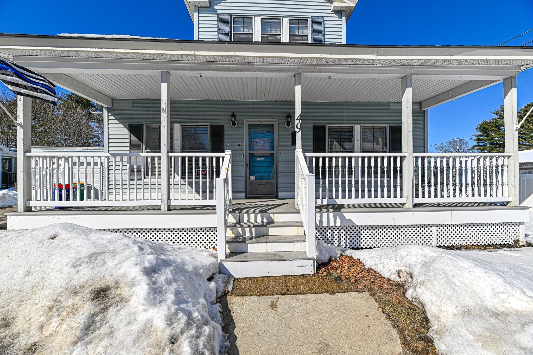 49 Washington St, Rochester, NH 03867