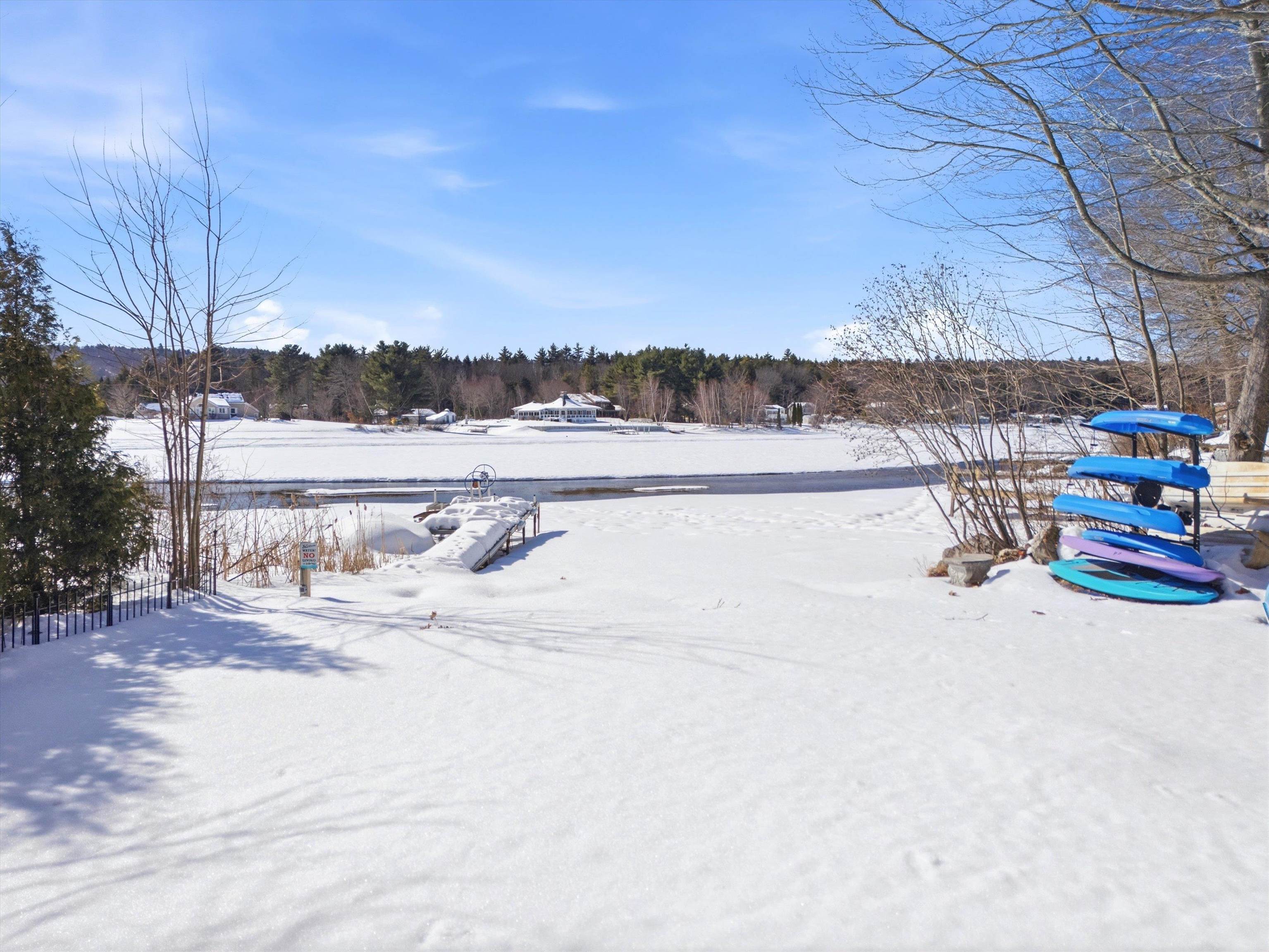 35 Lake Rd, Epsom, NH 03234