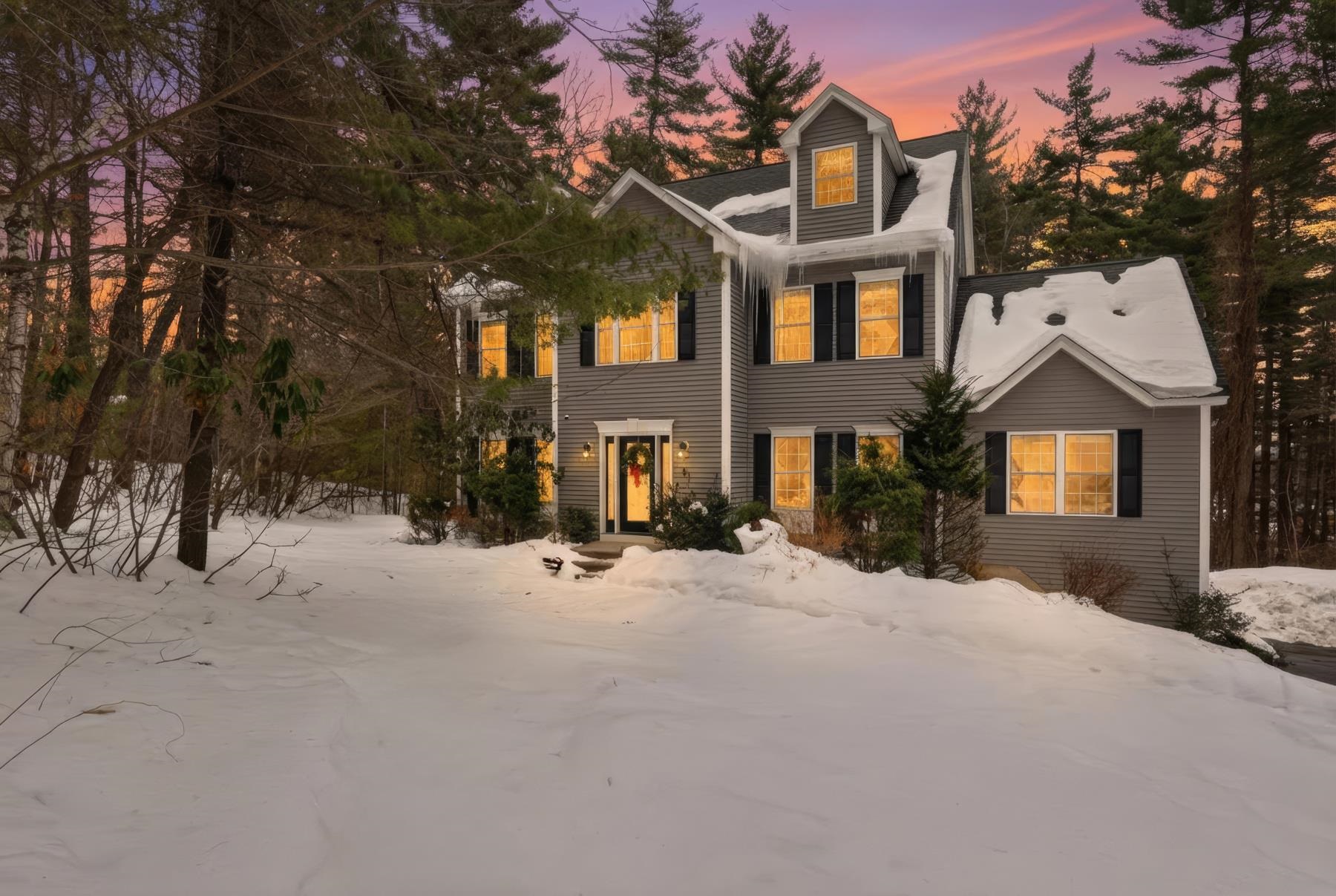 5 Stone Fence Dr, Derry, NH 03038