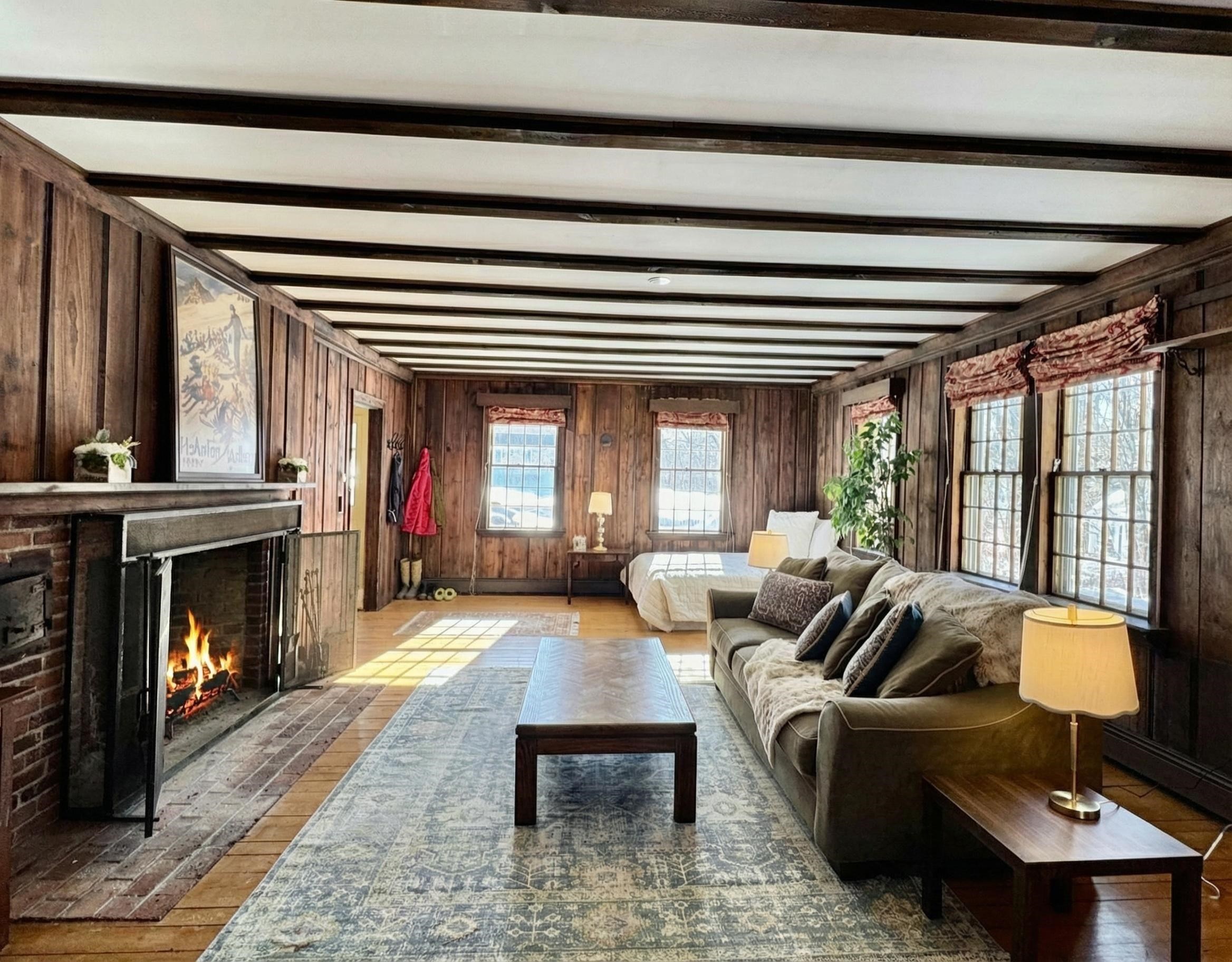 1196 Rt 117 , Sugar Hill, NH 03586