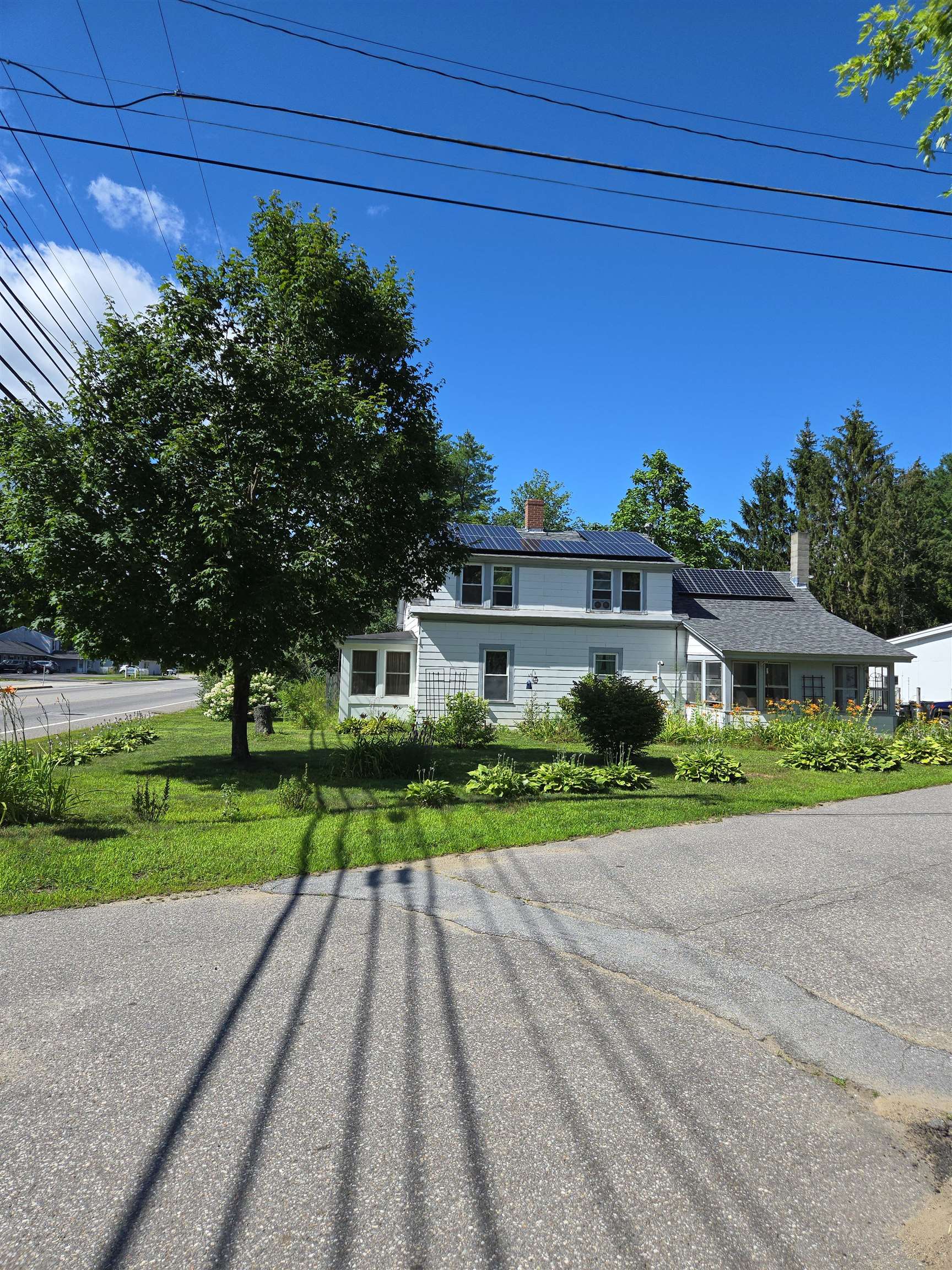 2 Hutchinson St, Franklin, NH 03235