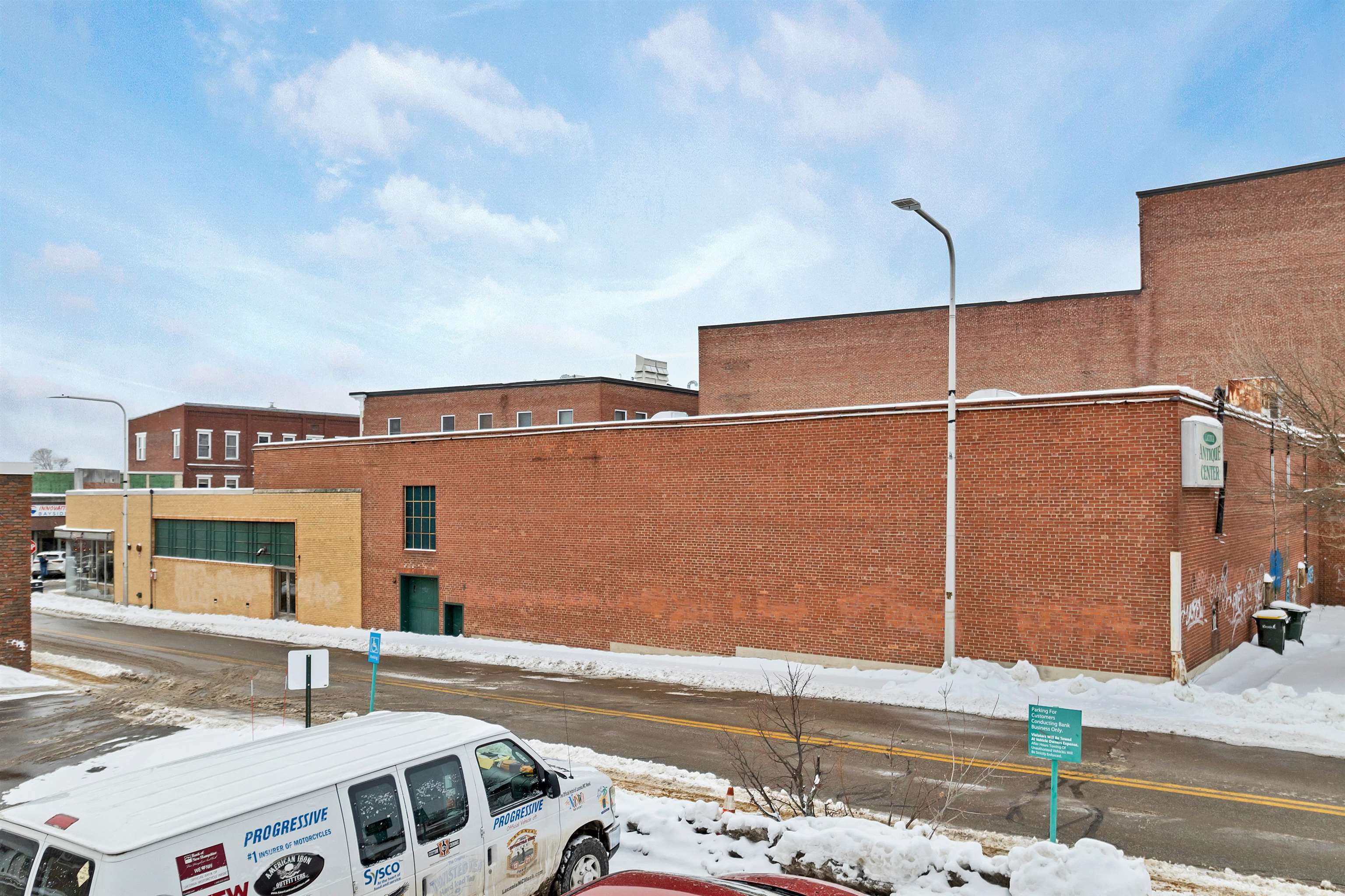 601 Main St, Laconia, NH 03246