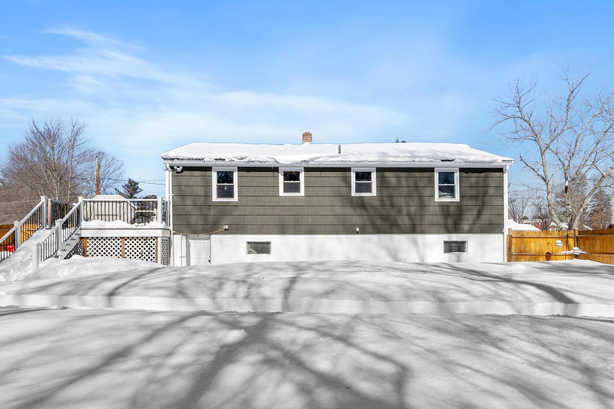 15 Briar Ave, Salem, NH 03079