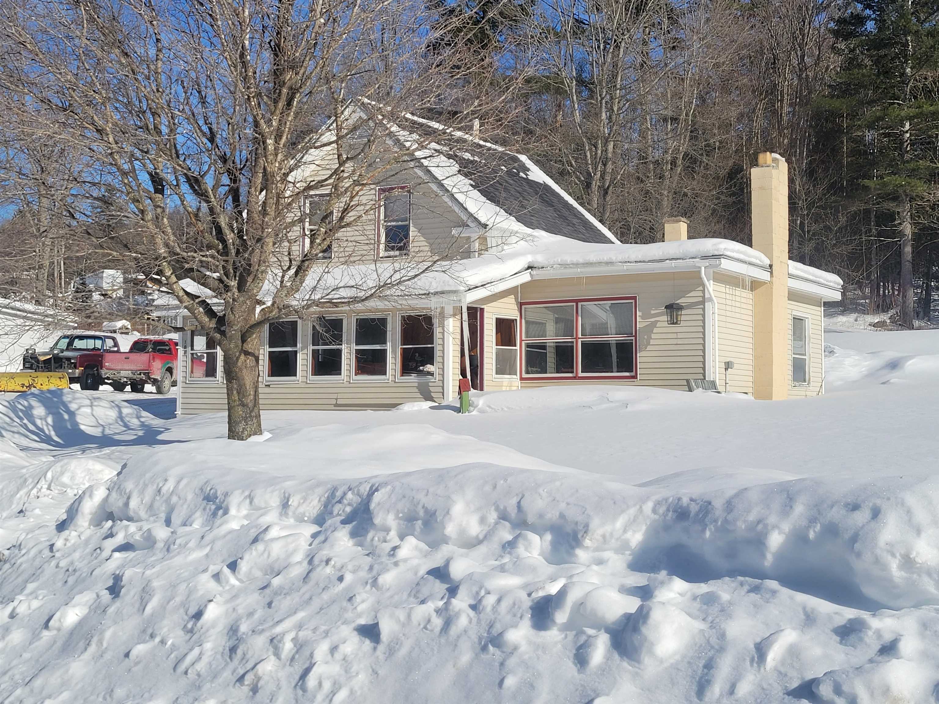 108 W Village Rd, Milan, NH 03588