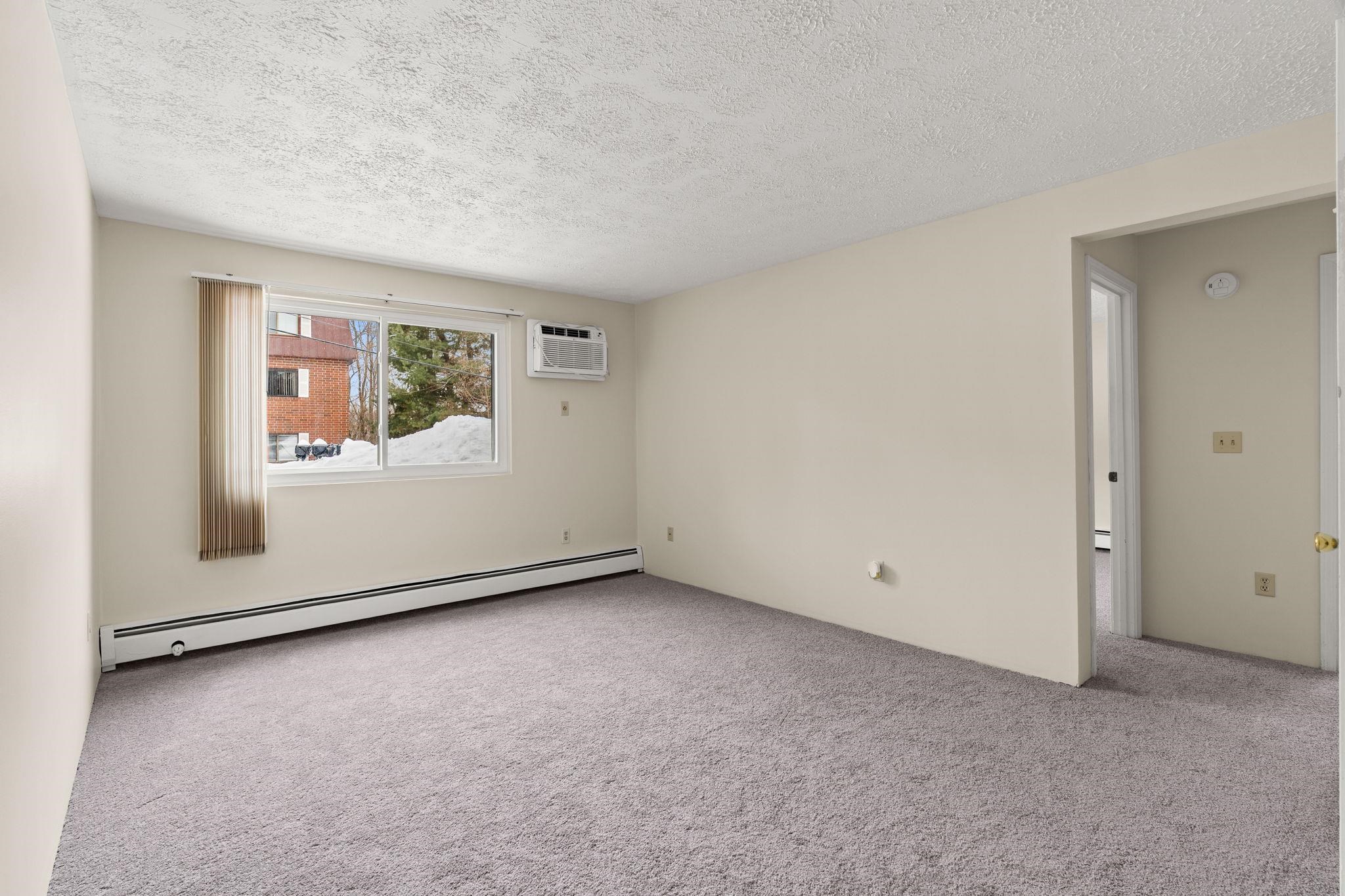 Homes for sale in Manchester, NH | 555 Calef Rd #1, Manchester, NH 03103 | MLS# 5077506