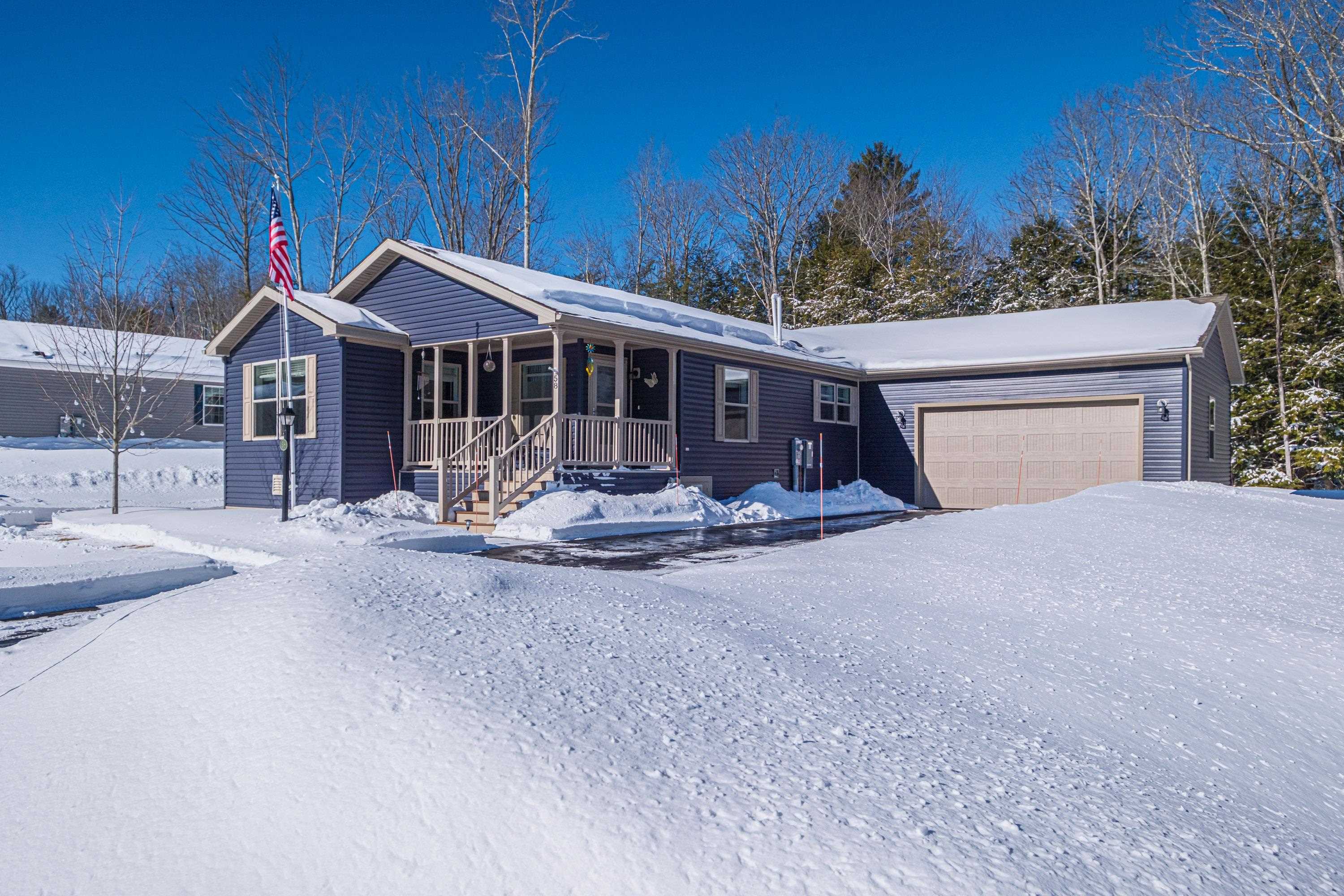 58 Big Bear Rd, Rochester, NH 03868