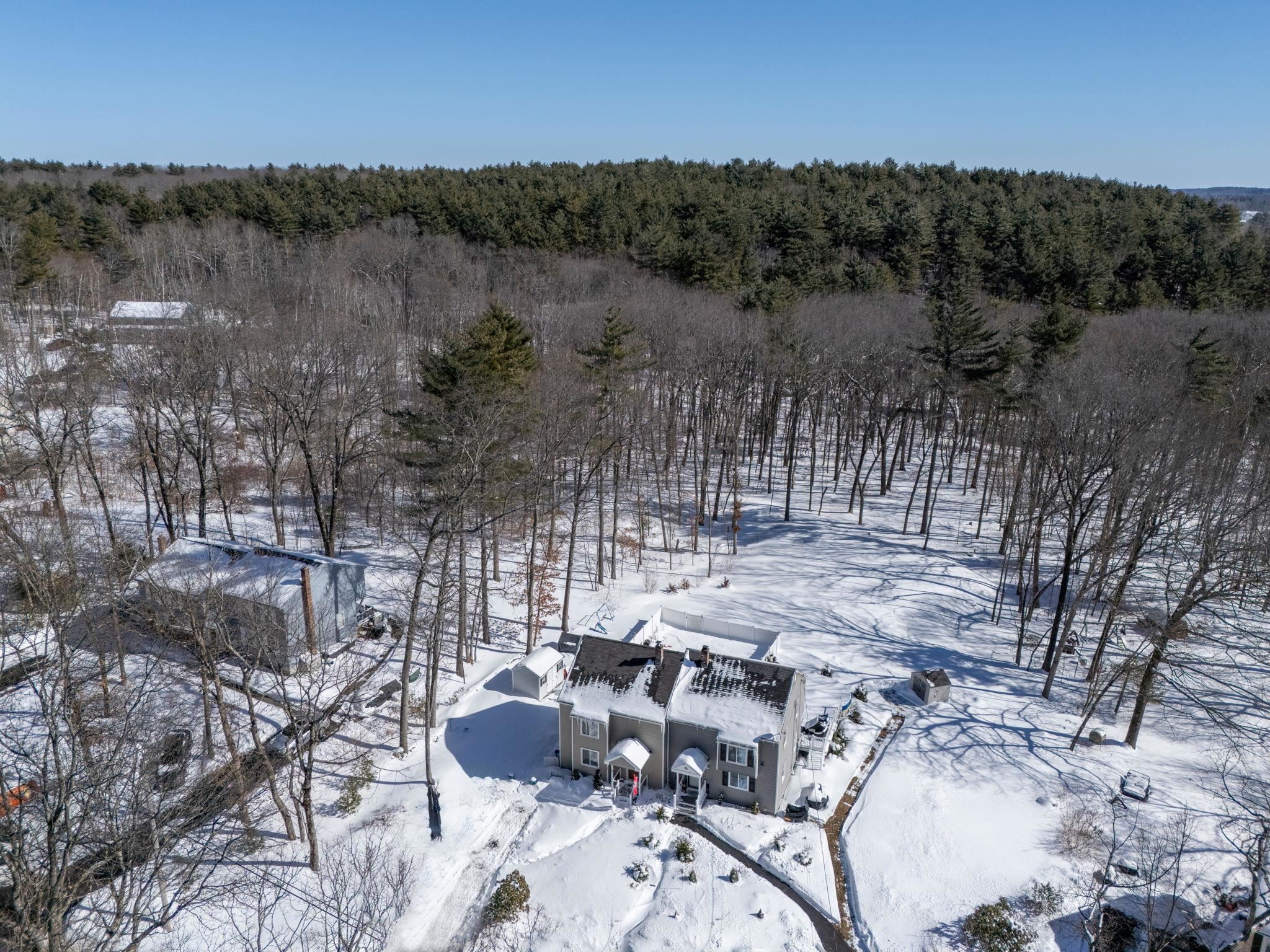 11 Pingree Hill Rd, Derry, NH 03038
