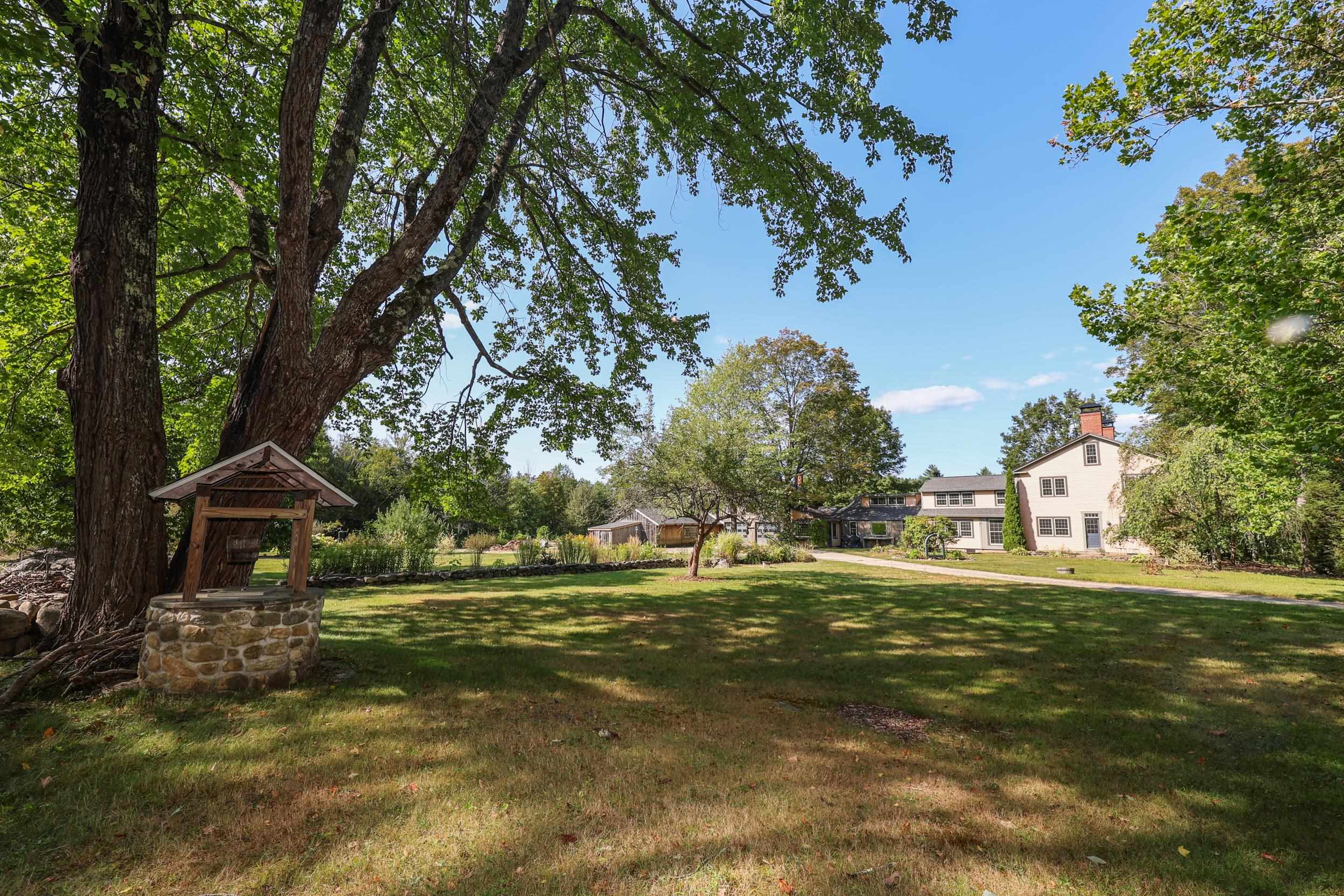 67 Candia Rd, Deerfield, NH 03033