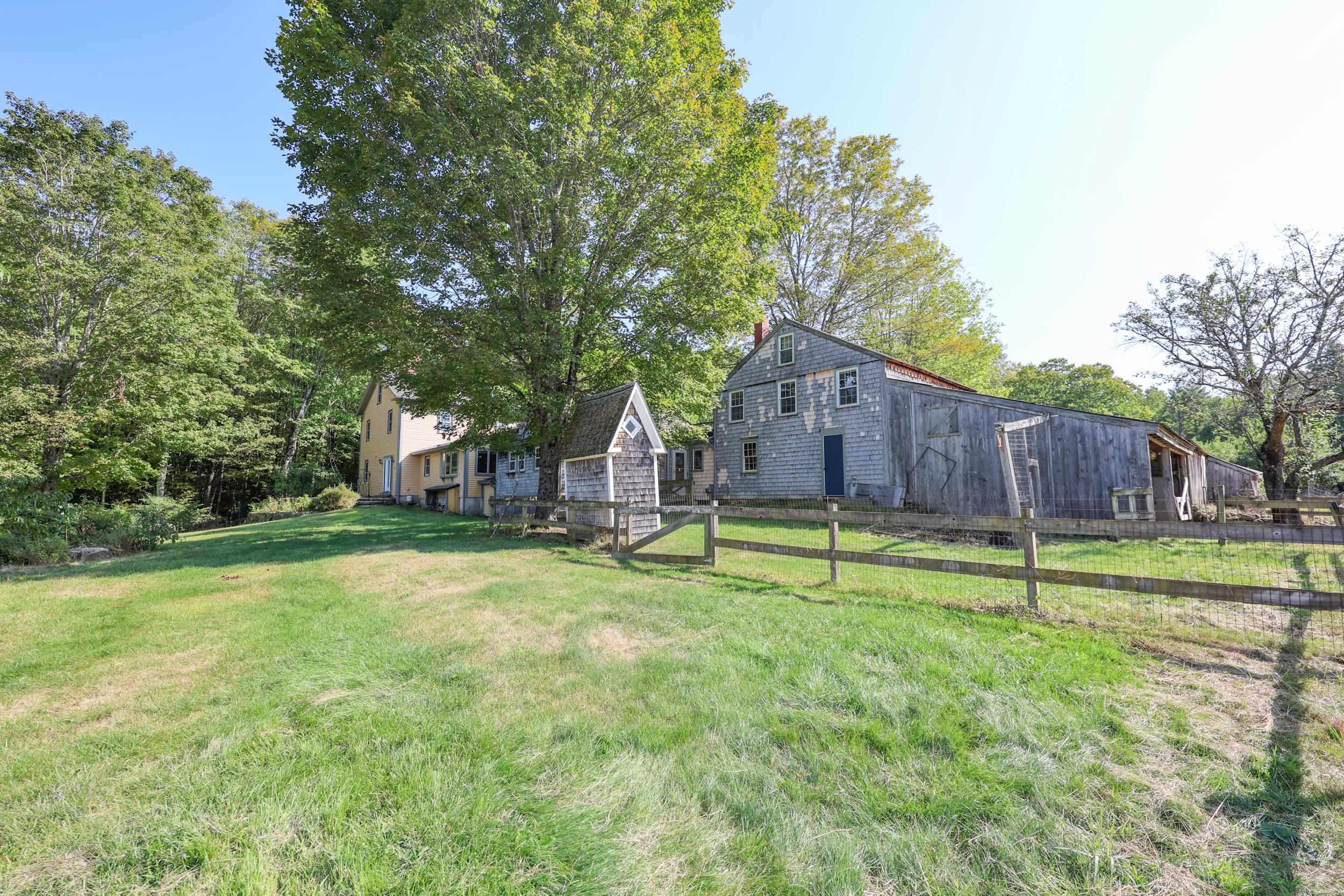 67 Candia Rd, Deerfield, NH 03033