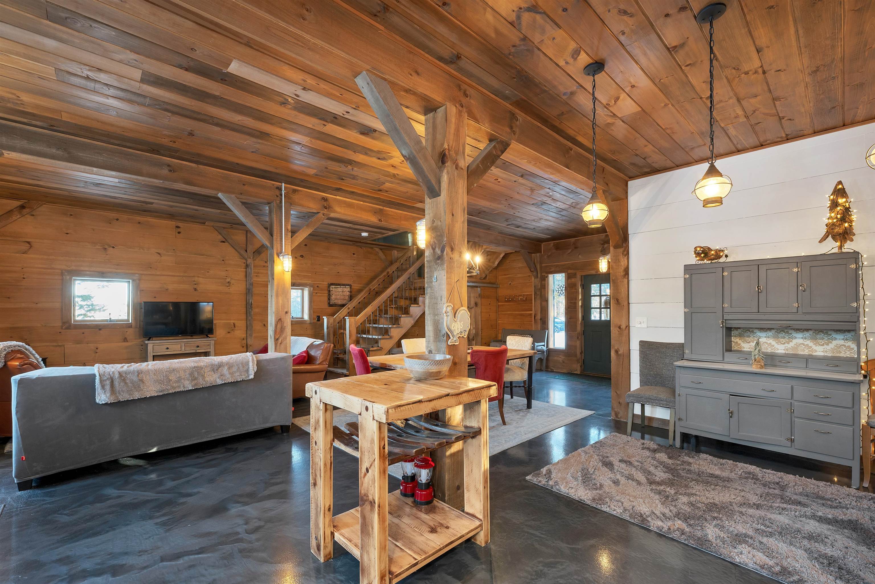 Angle from Kitchen to Front