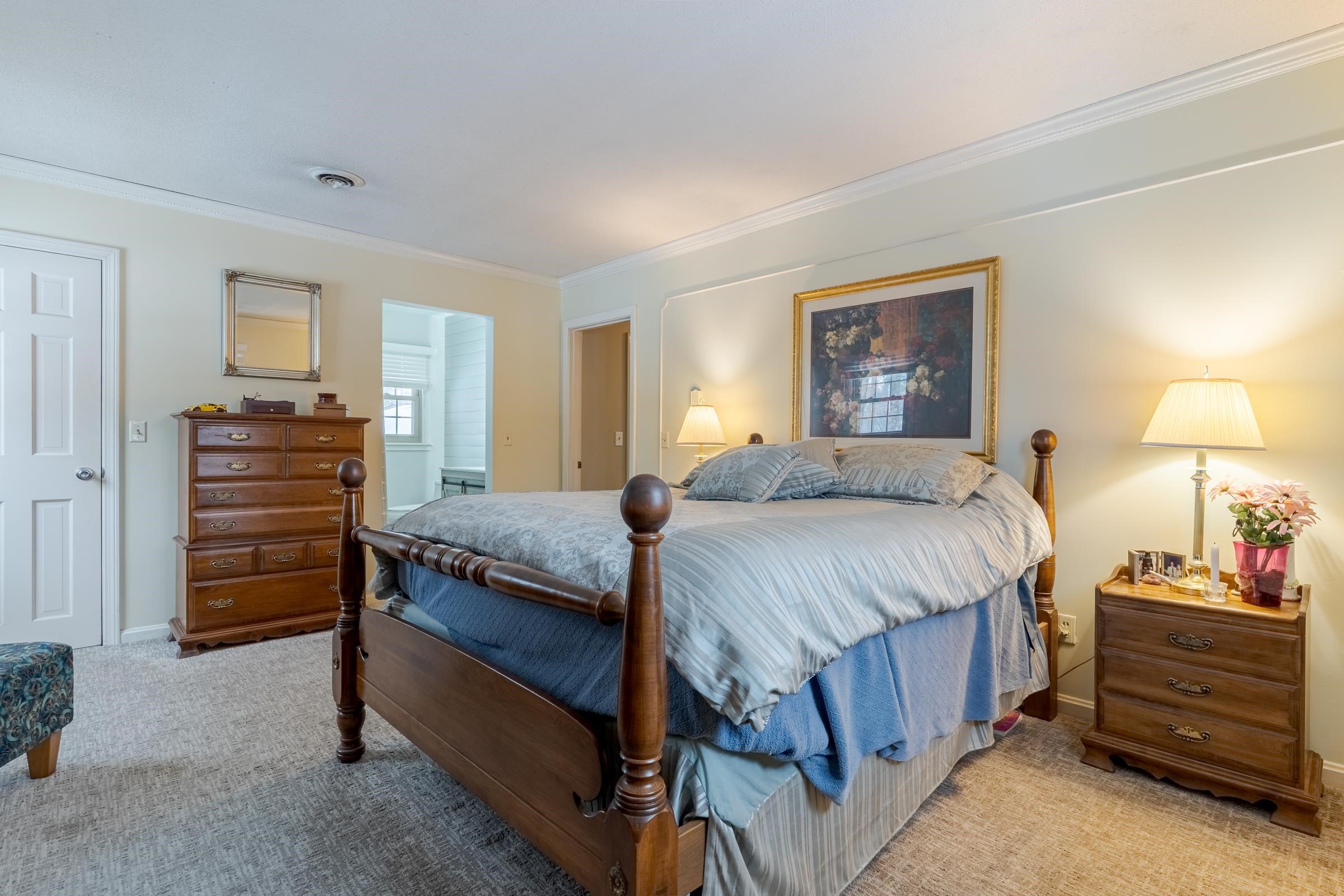 189 Gulf Rd, Dover, NH 03820