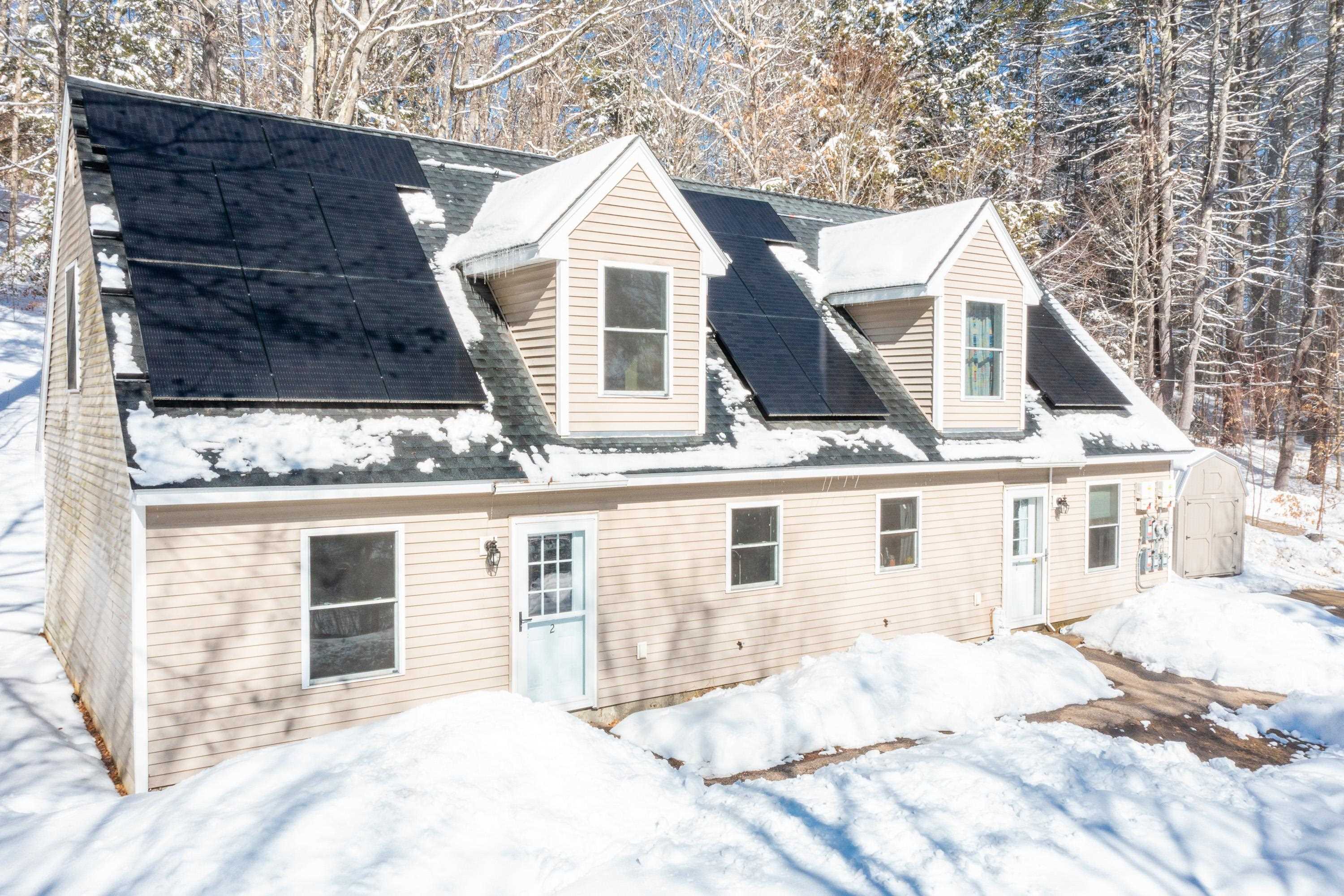 14 Cumming Hill Rd, Plymouth, NH 03264