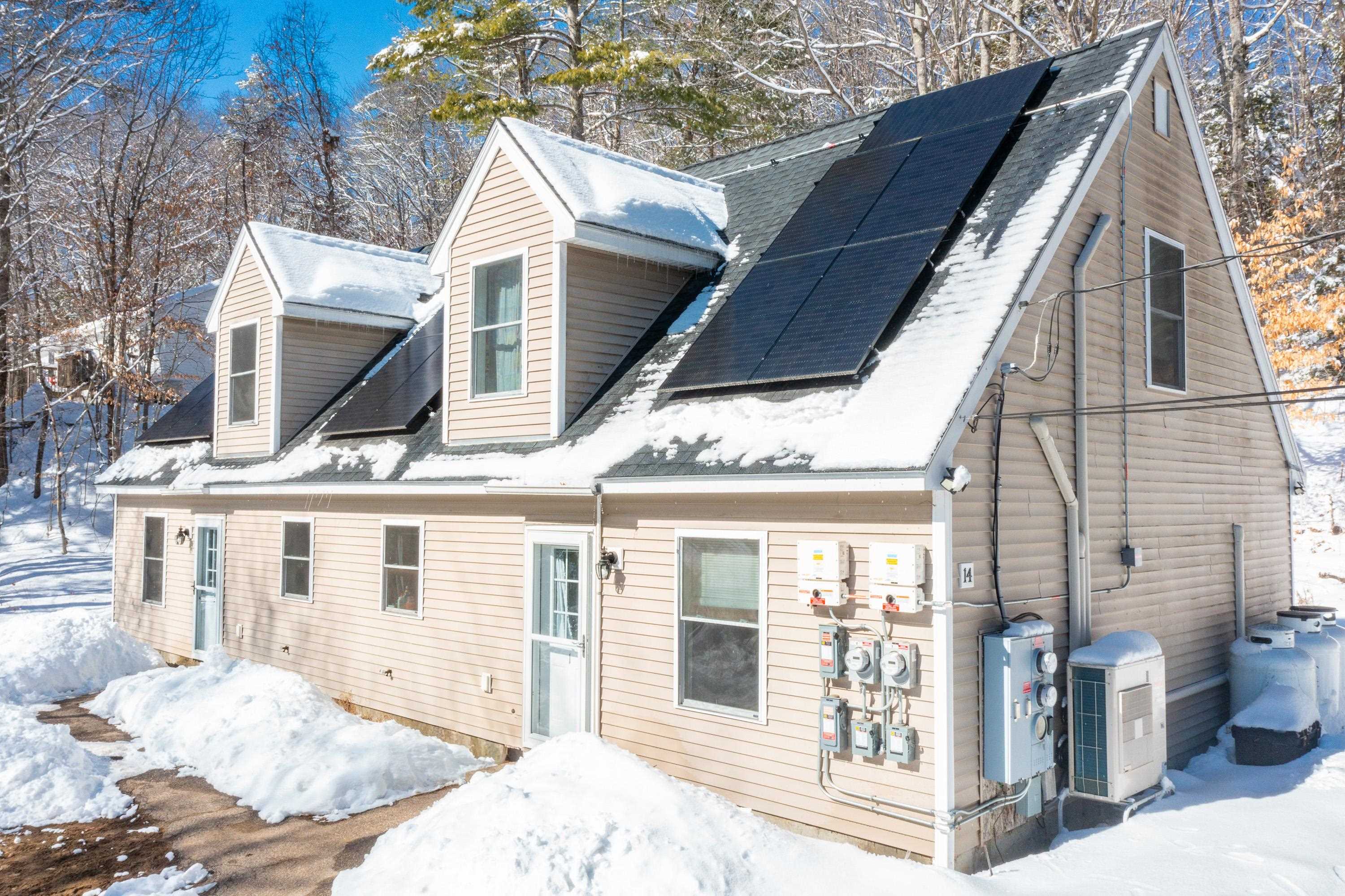 14 Cumming Hill Rd, Plymouth, NH 03264