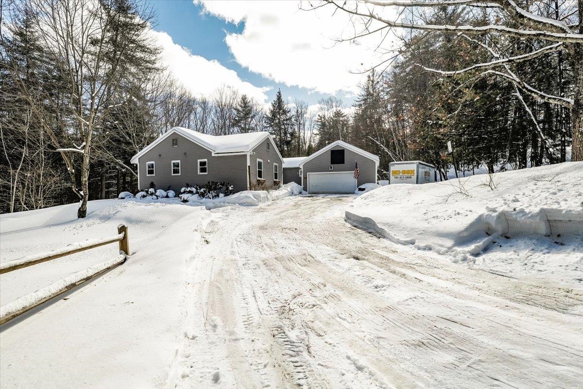 50 Christian Hill Rd, Amherst, NH 03031