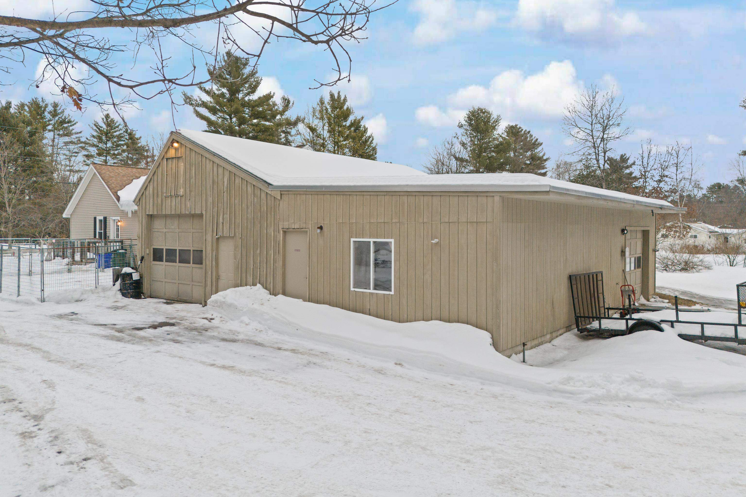 129 New Boston Rd, Goffstown, NH 03045