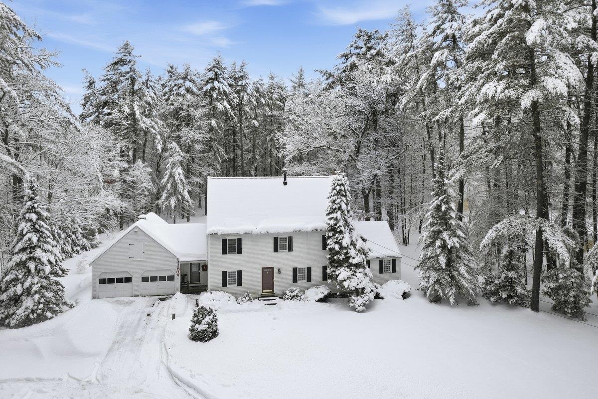 105 Rideout Rd, Hollis, NH 03049