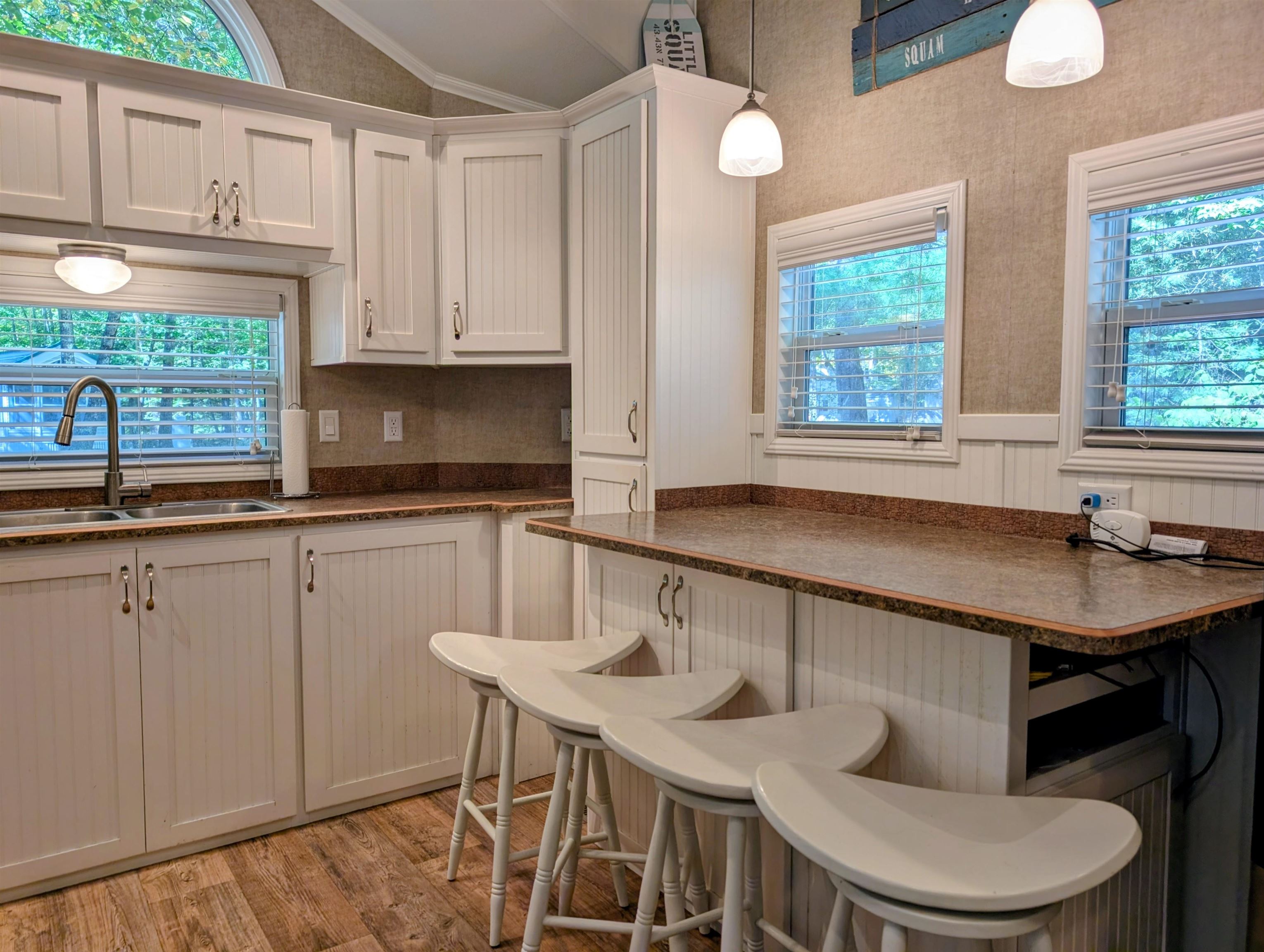 7 Ledges Rd, Holderness, NH 03245