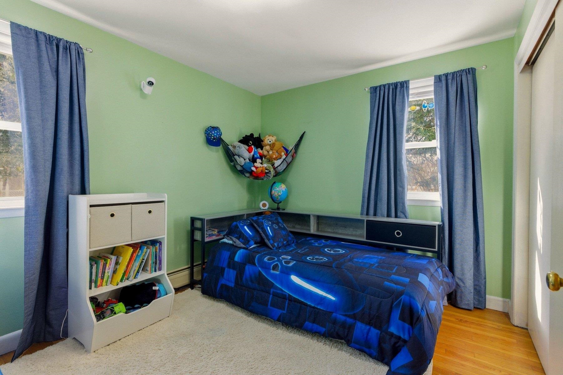 54 Harding St, Rochester, NH 03867