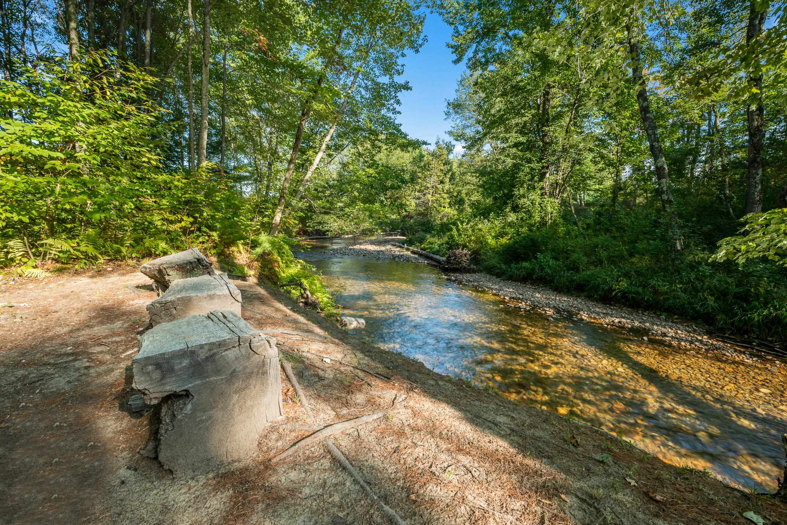 123 Oxbow Ln, Conway, NH 03818