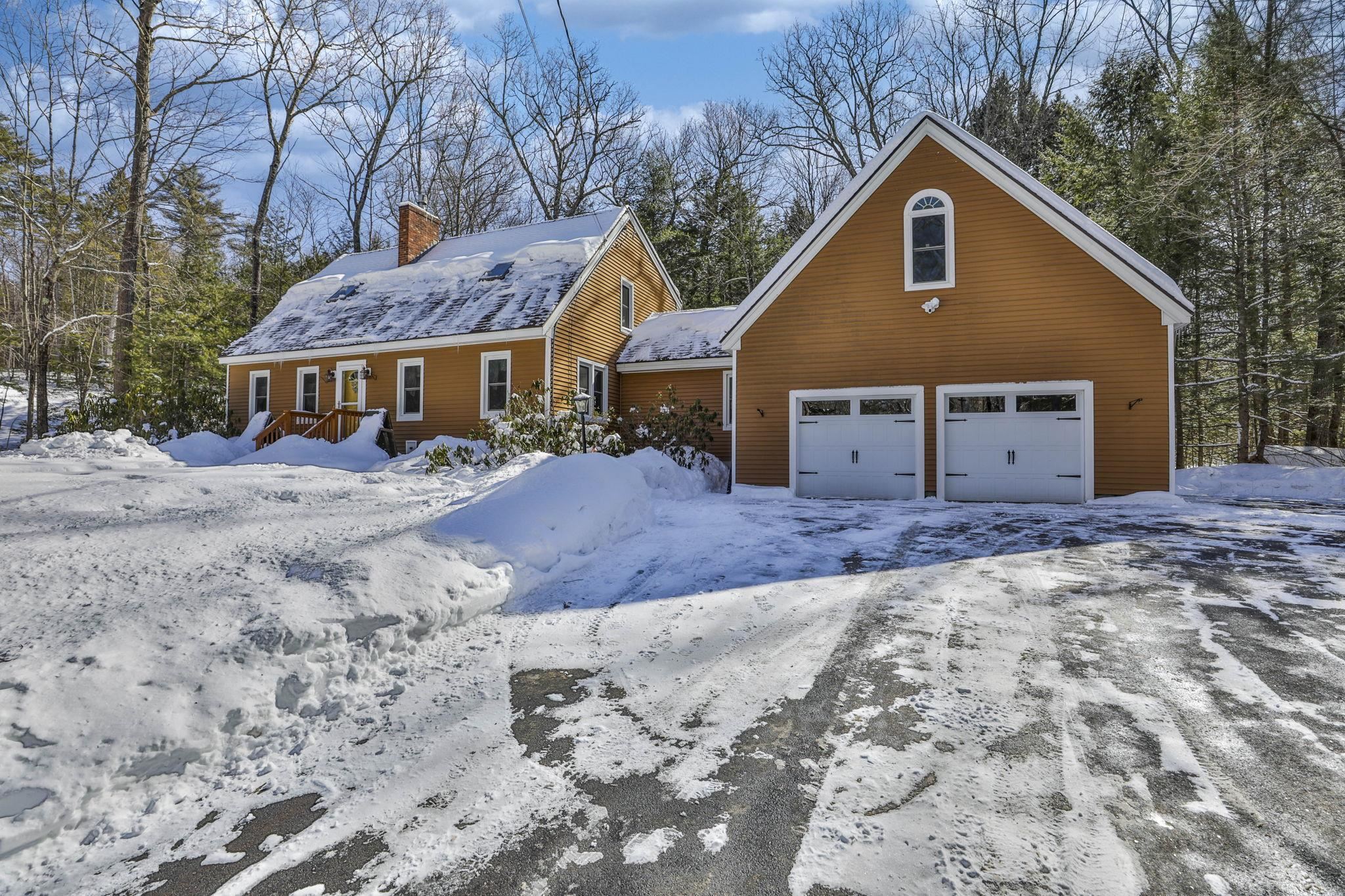 66 Winslow Rd, Dunbarton, NH 03046