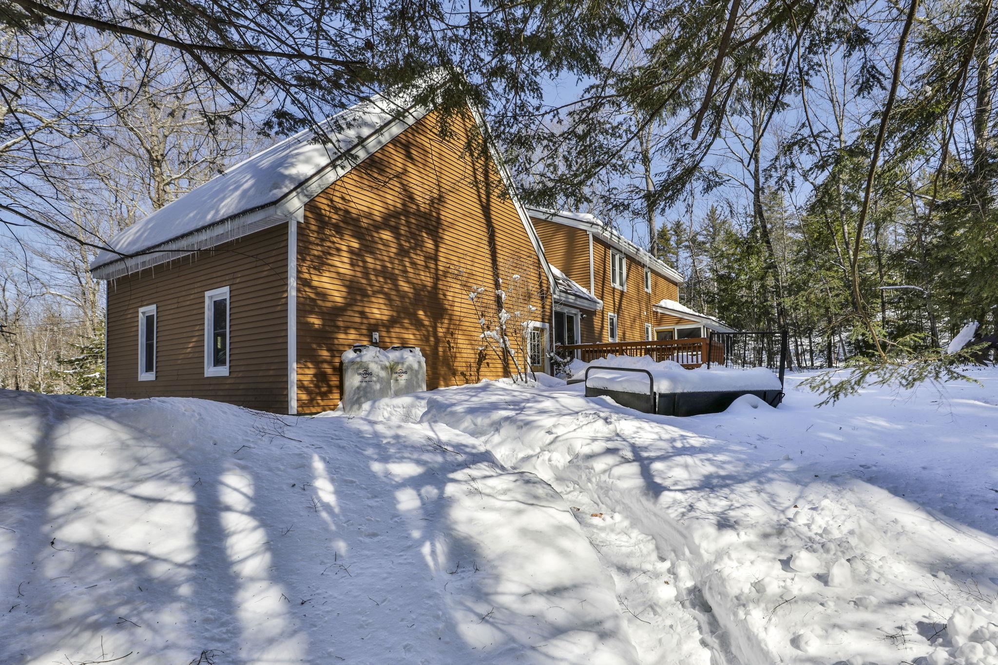 66 Winslow Rd, Dunbarton, NH 03046