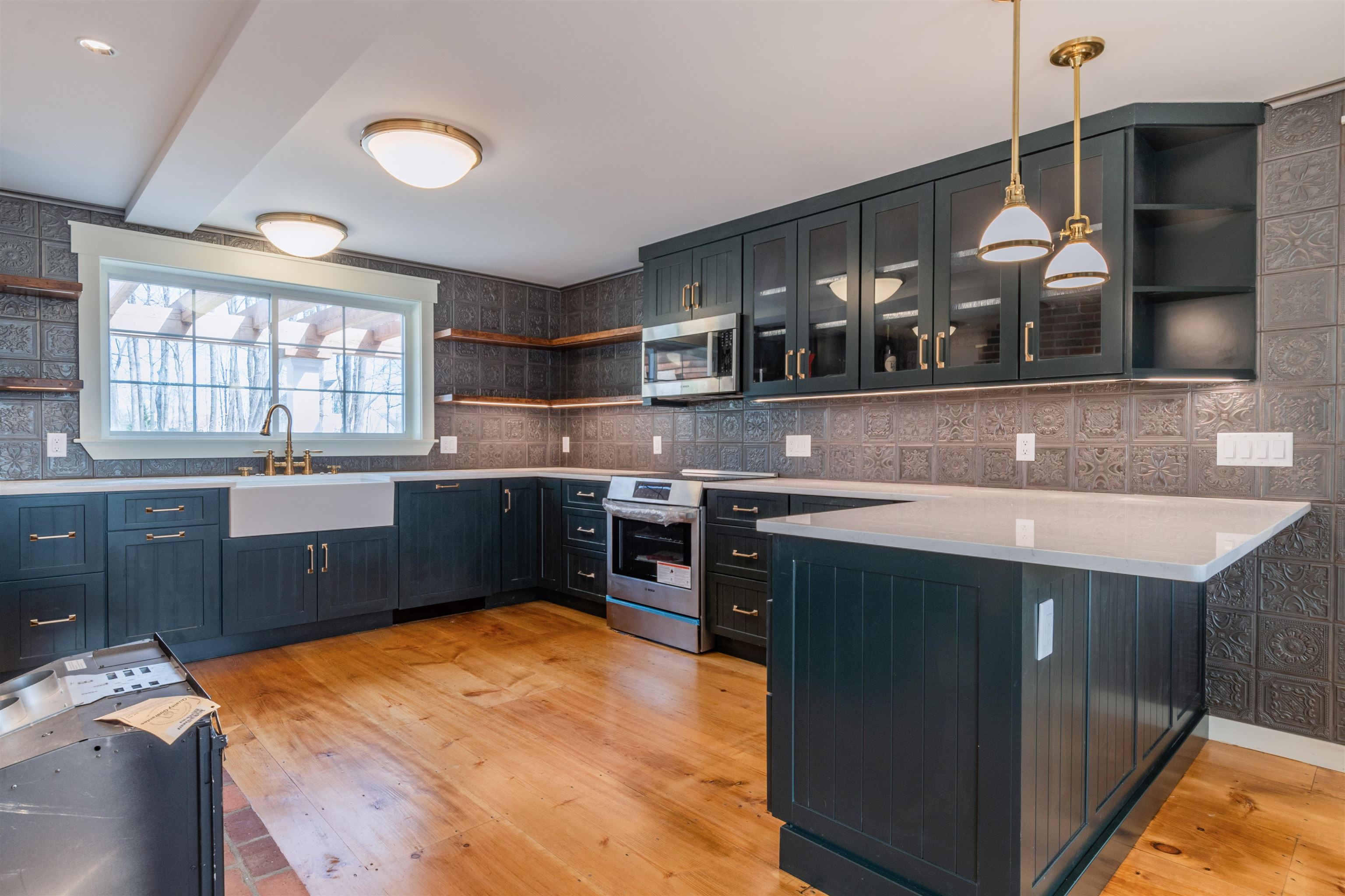 4 Spaulding Ln, Hollis, NH 03049