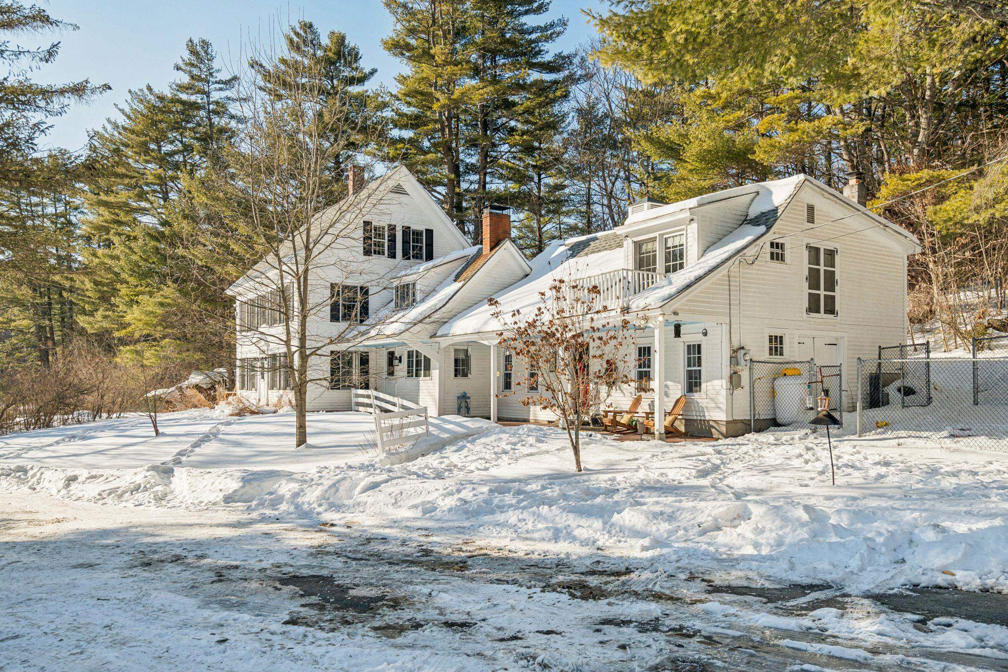 311 Fairgrounds Rd, Bradford, NH 03221