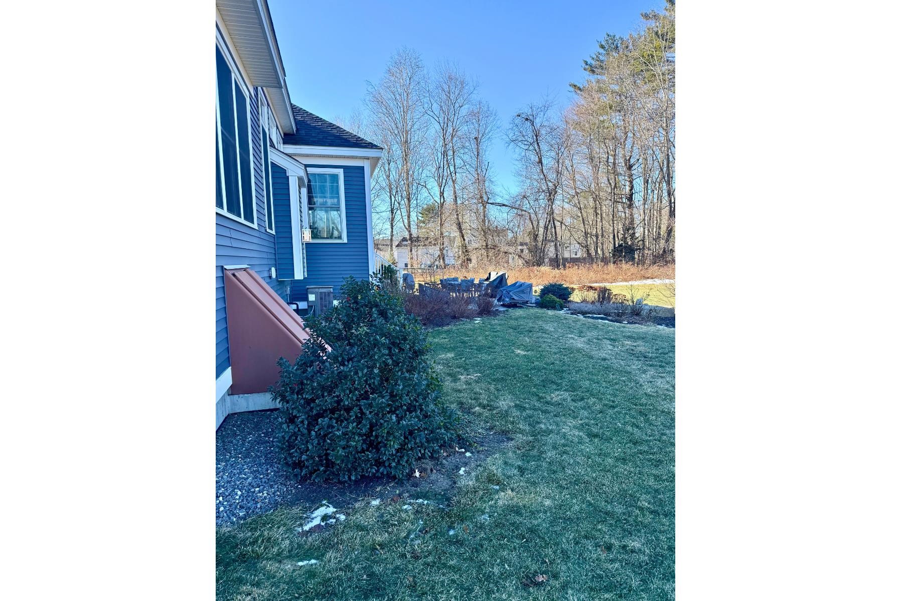 8 Thistle Way, Exeter, NH 03833