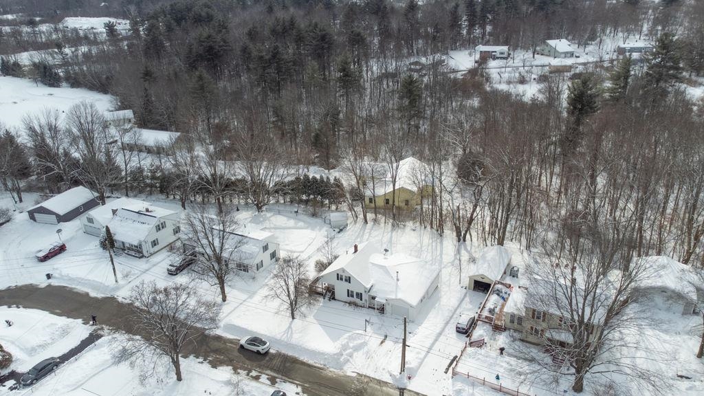 11 Nash Pw, Somersworth, NH 03878