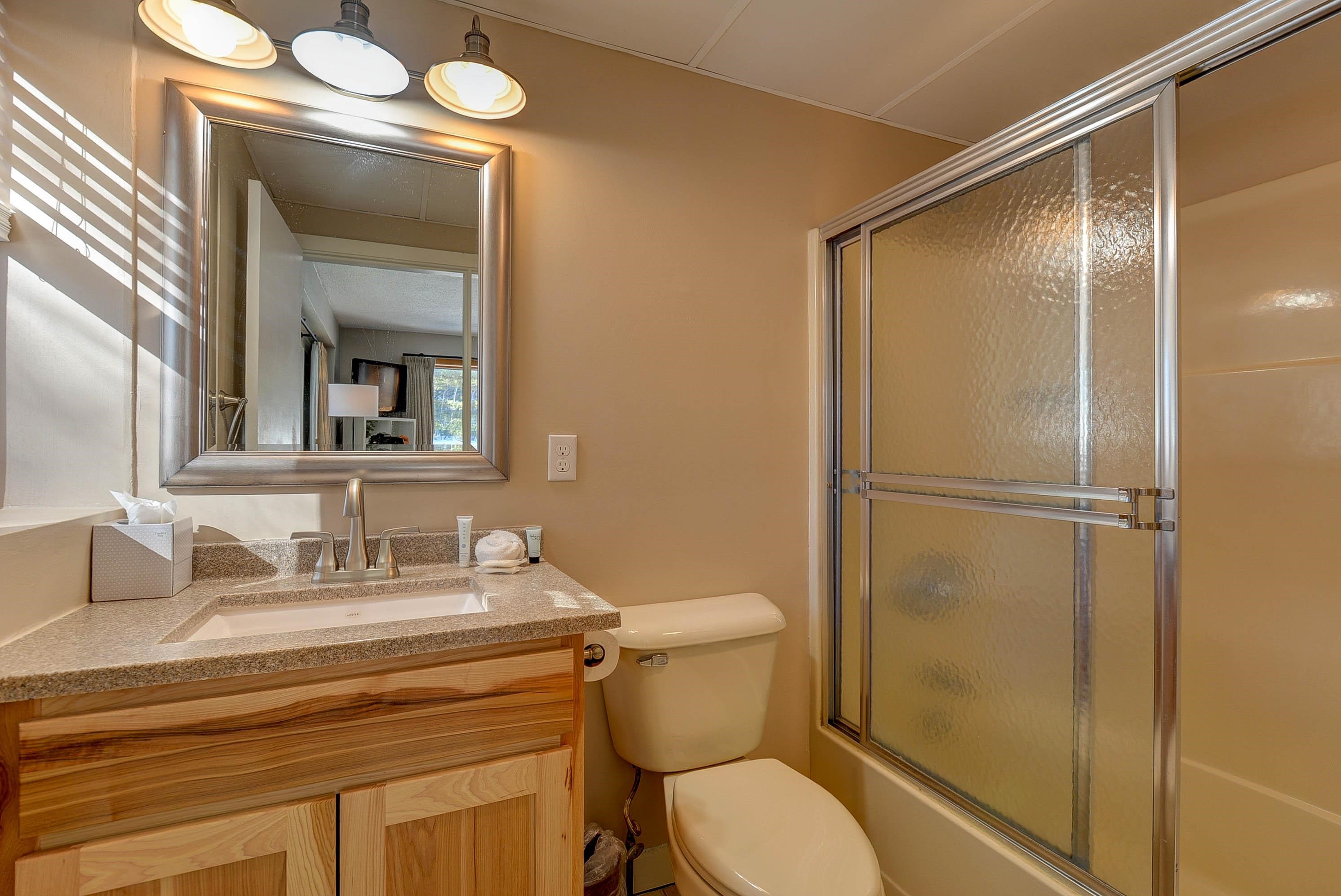 1-O River Run Rd, Bartlett, NH 03812