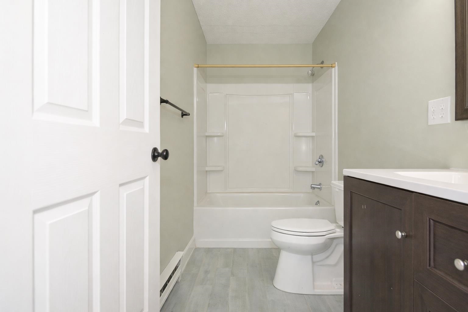 4 Meadow Ln, Jaffrey, NH 03452