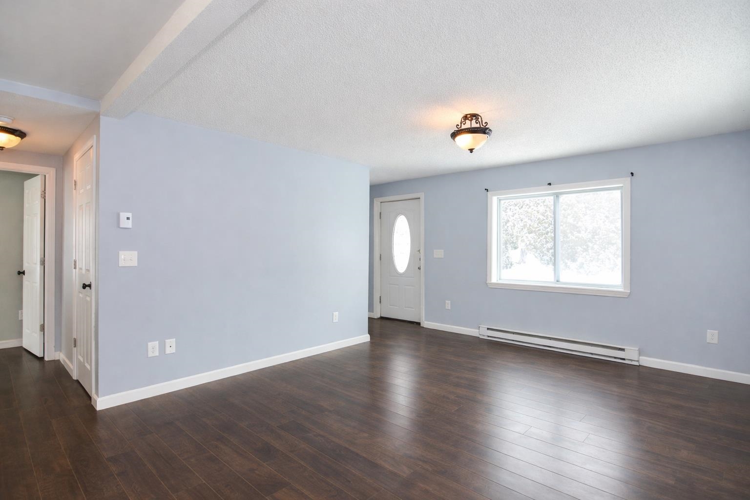 4 Meadow Ln, Jaffrey, NH 03452