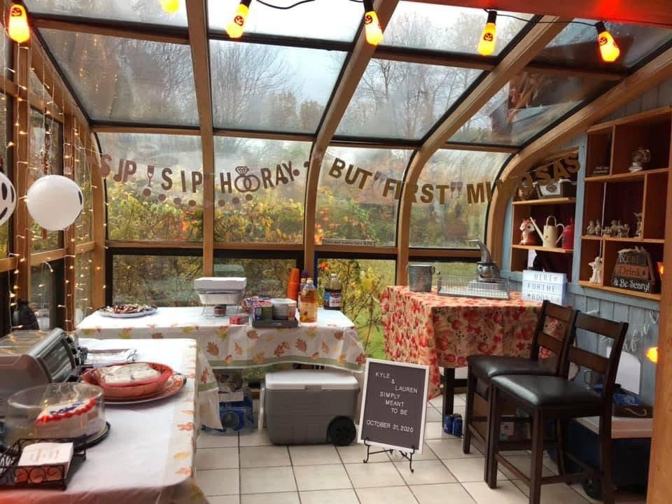 1 Stagecoach Dr, Sandown, NH 03873