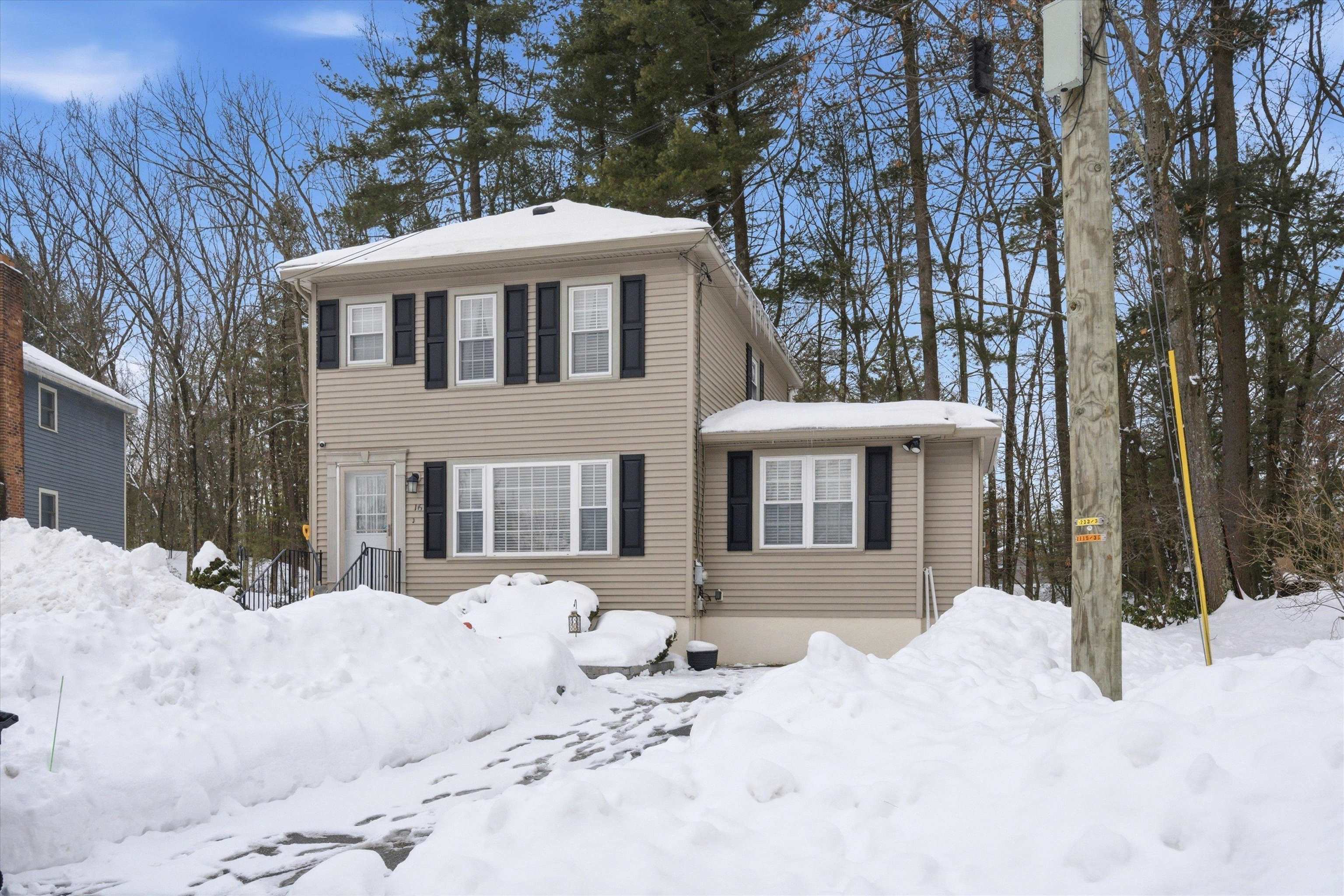 16 Champagne Dr, Nashua, NH 03062