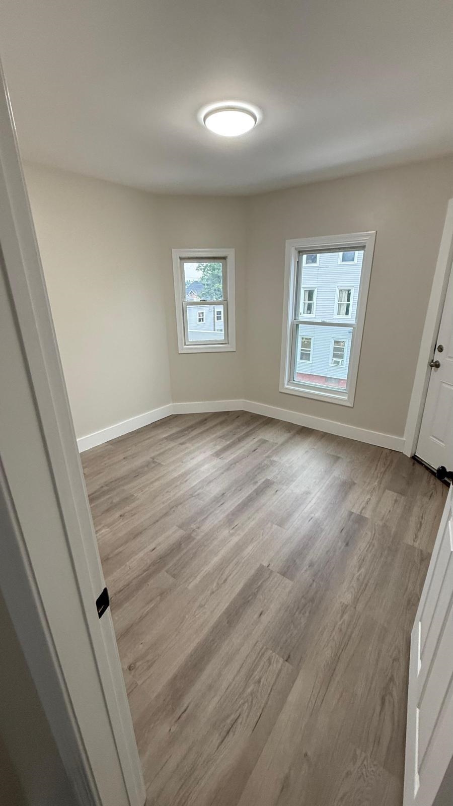 388 Belmont St, Manchester, NH 03103