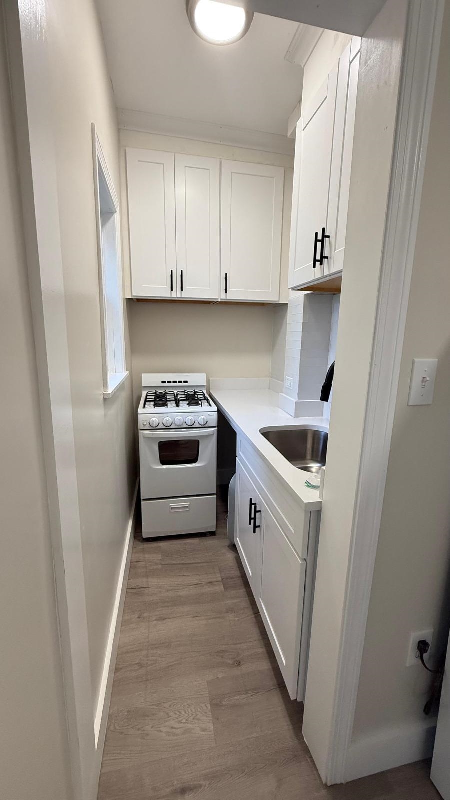 388 Belmont St, Manchester, NH 03103