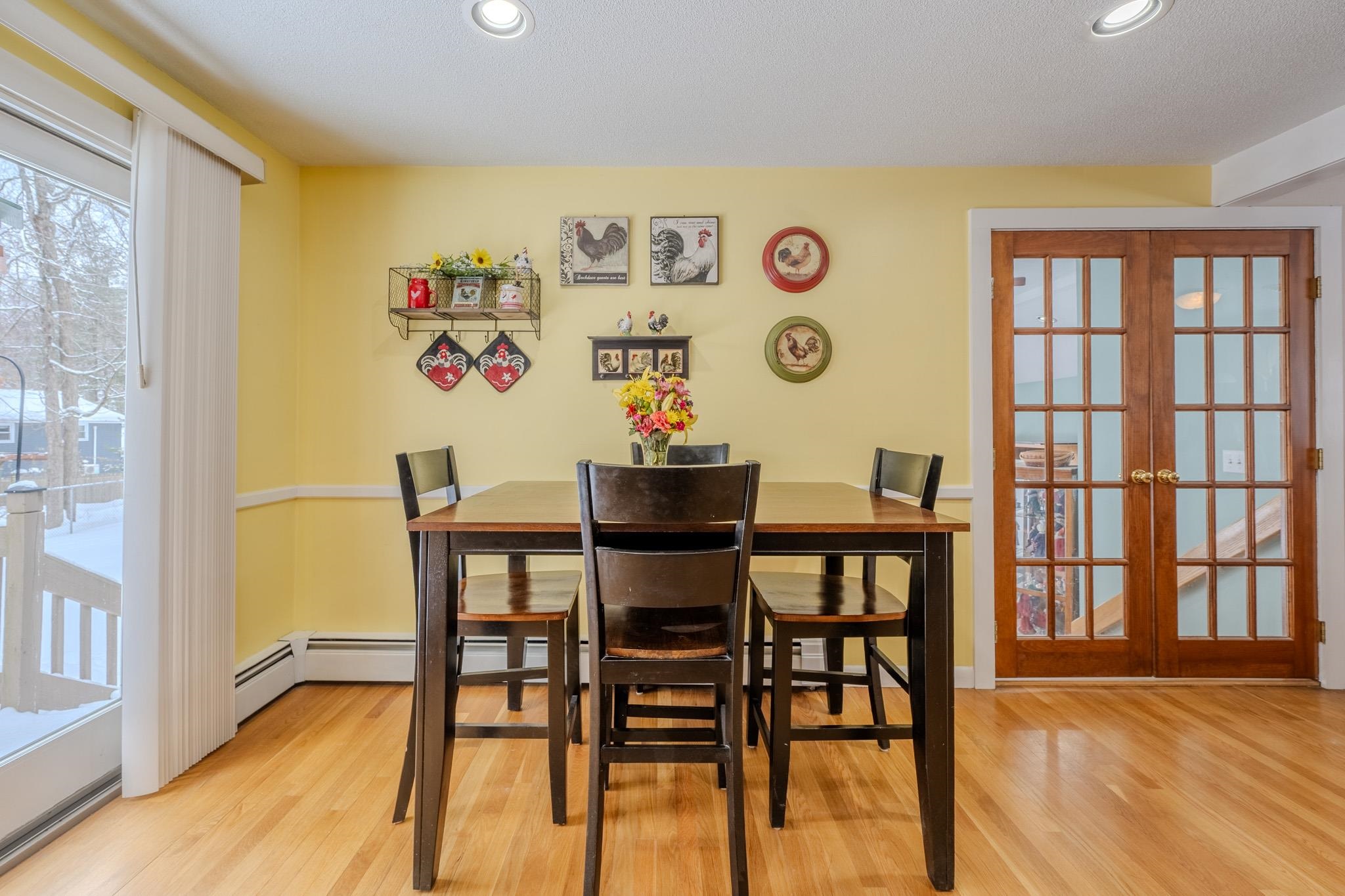 15 Easthill Dr, Hudson, NH 03051