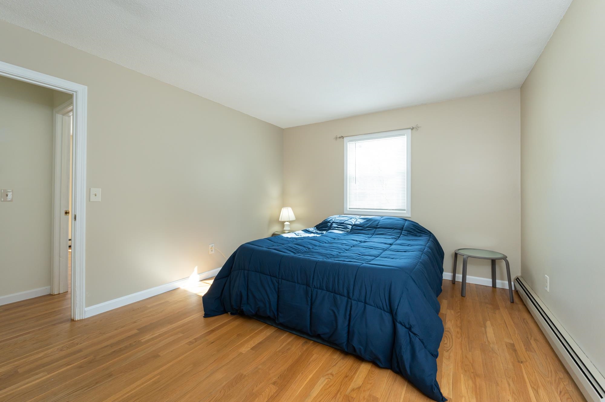 12 Pioneer Dr, Nashua, NH 03062