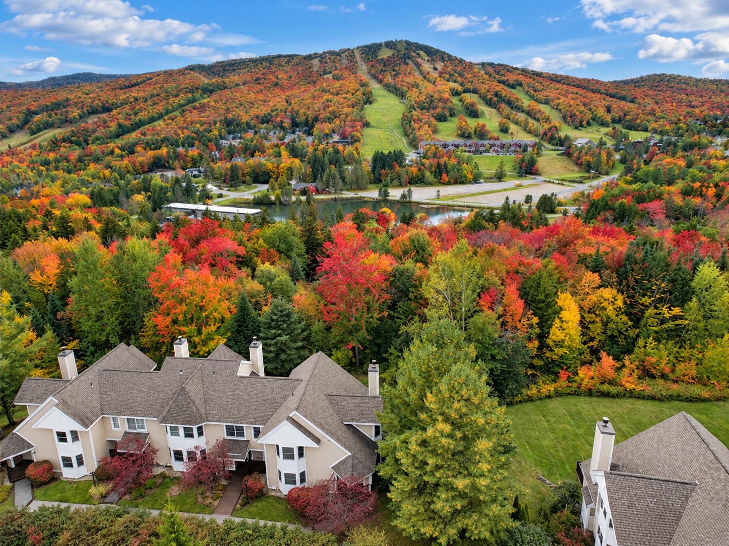 Photo 3 of Townhouse for sale at 39d Dover Springs Ln, West Dover, VT 05356 | MLS# 5077685 | Listing updated on 2026-10-02