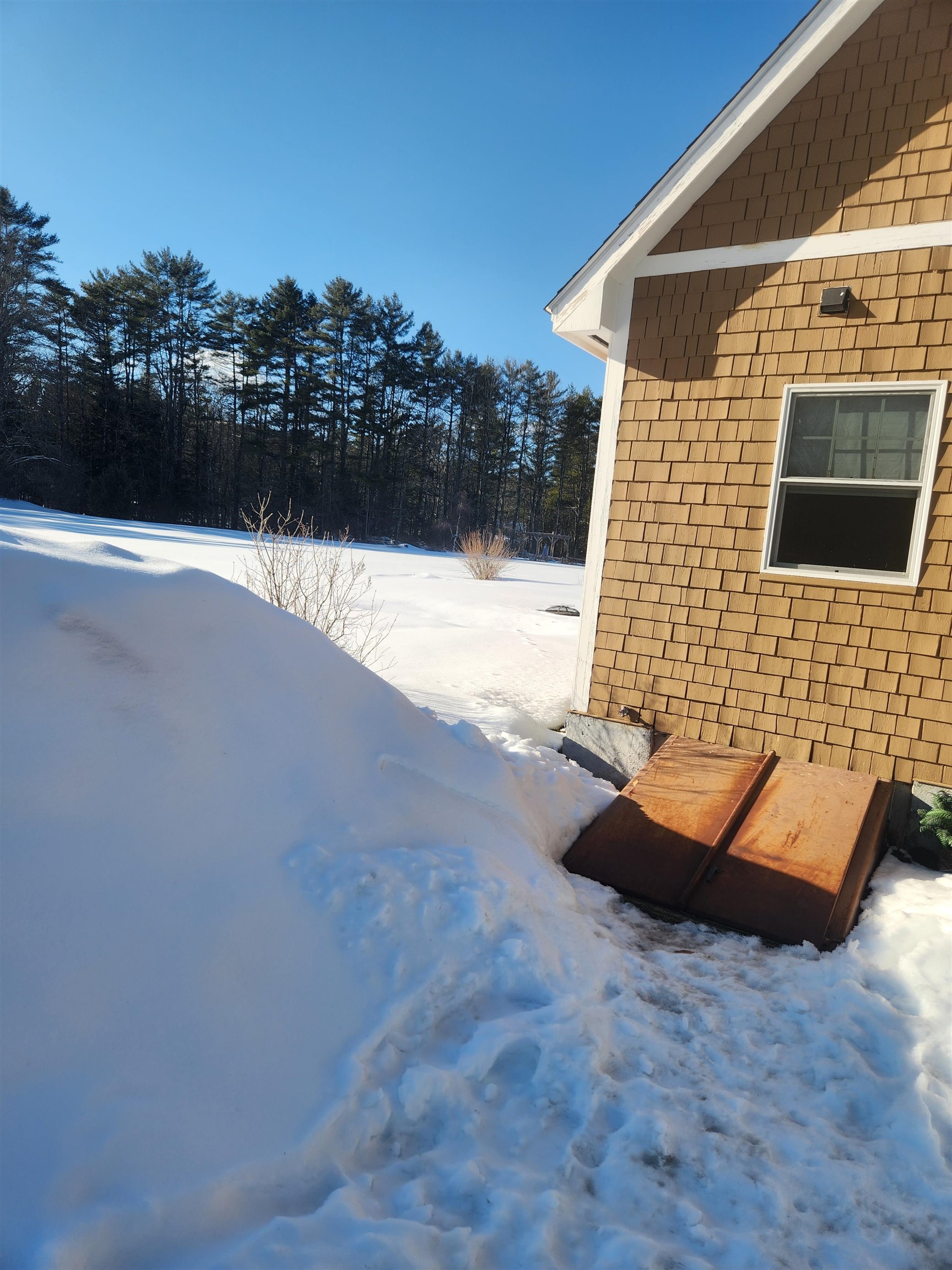 143 Village Rd, Surry, NH 03431