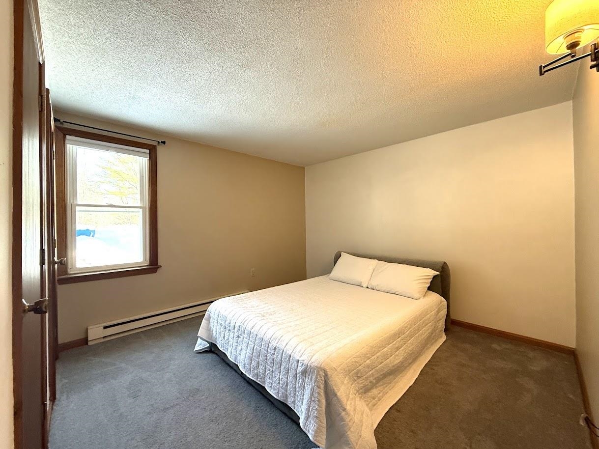 21 Plaza Village Rd, Plymouth, NH 03264