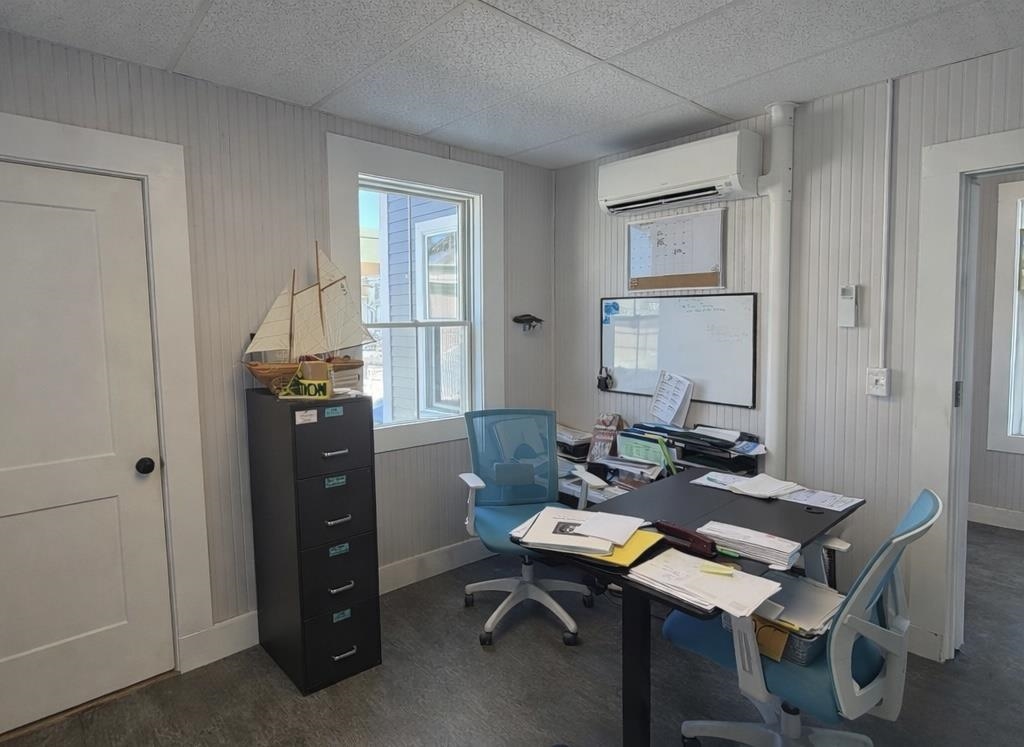 369 Islington St, Portsmouth, NH 03801