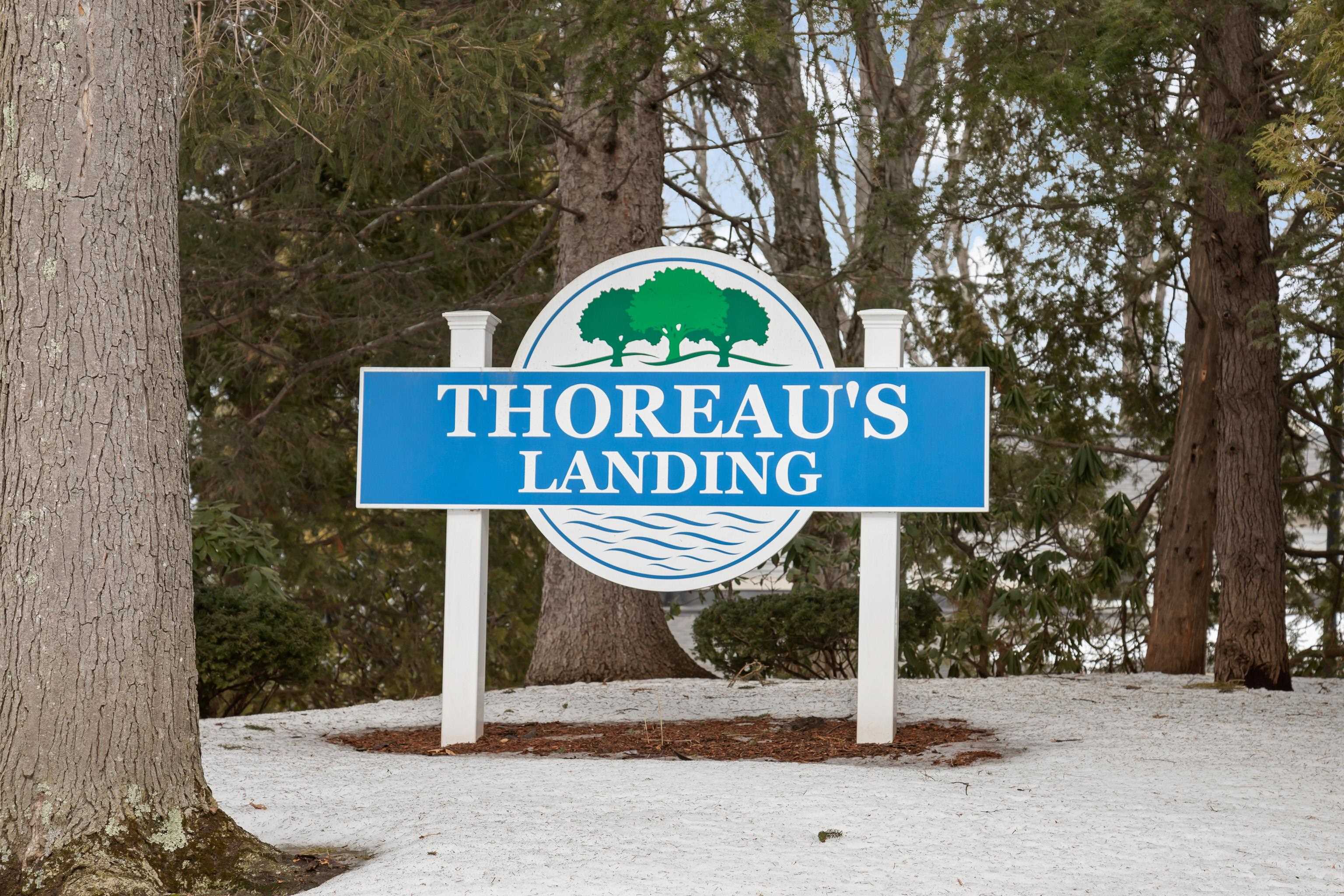 79 Walden Pond Dr, Nashua, NH 03064