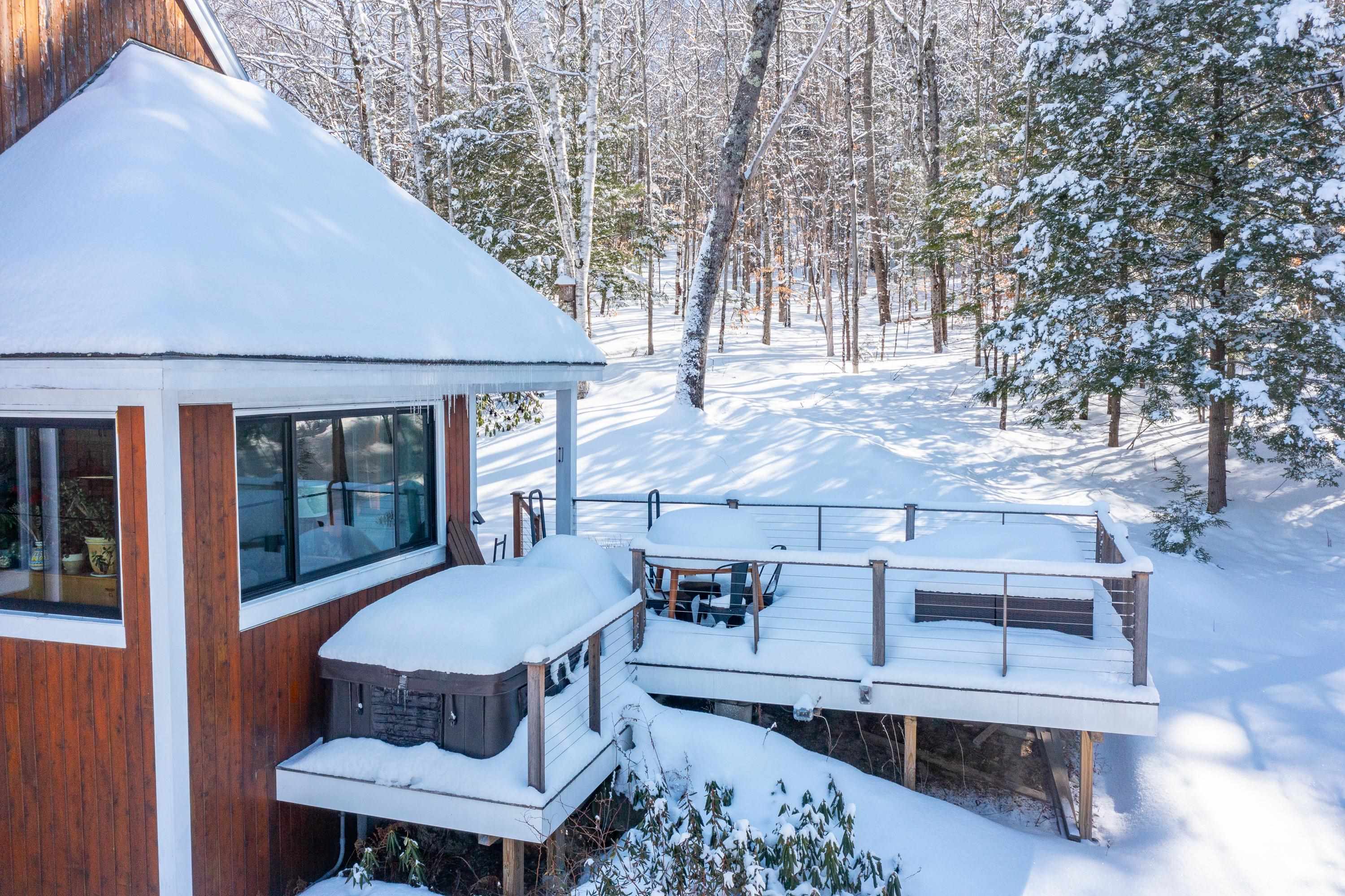 22 Deacon Willey Rd, Campton, NH 03223