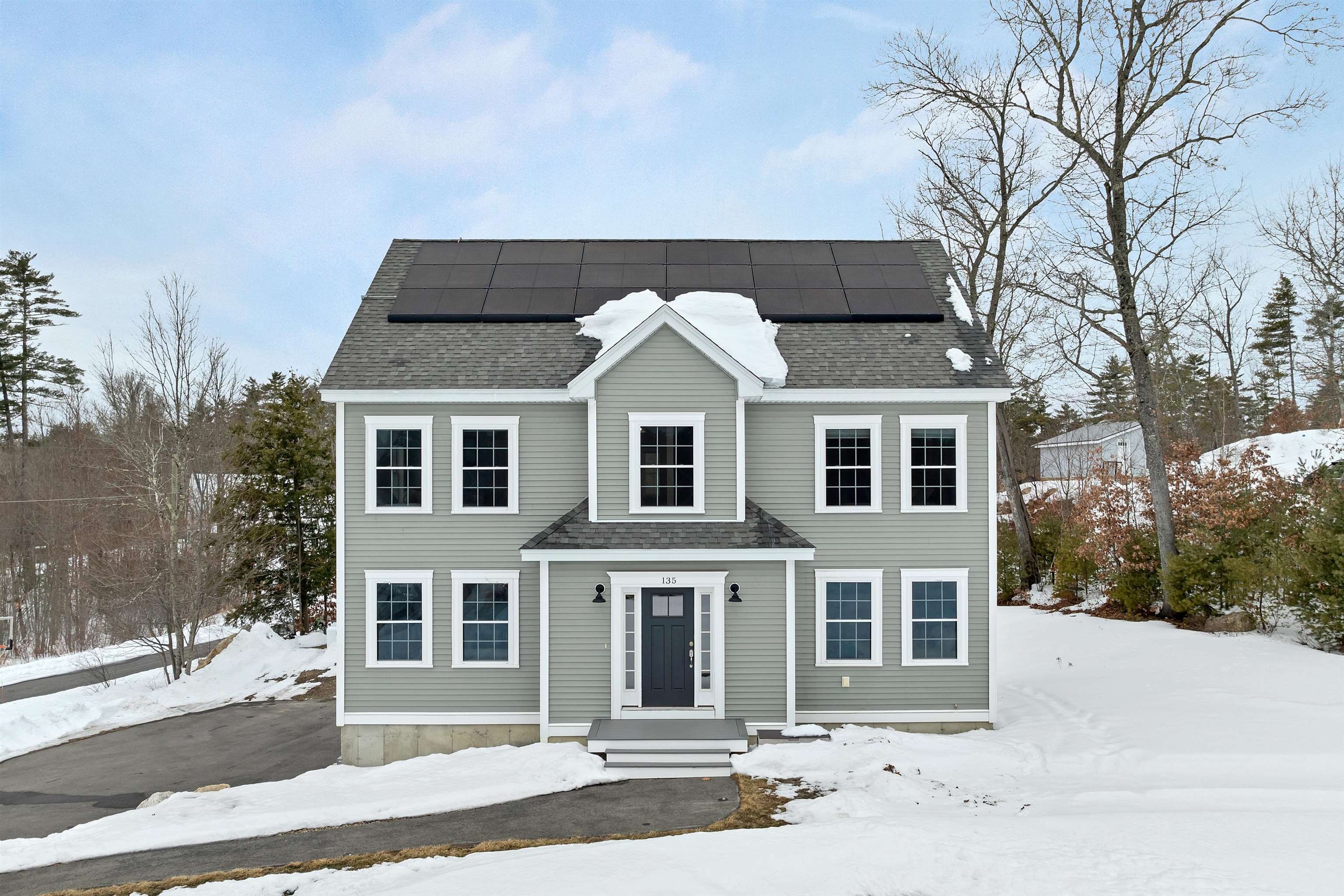 135 Smoke St, Barrington, NH 03825