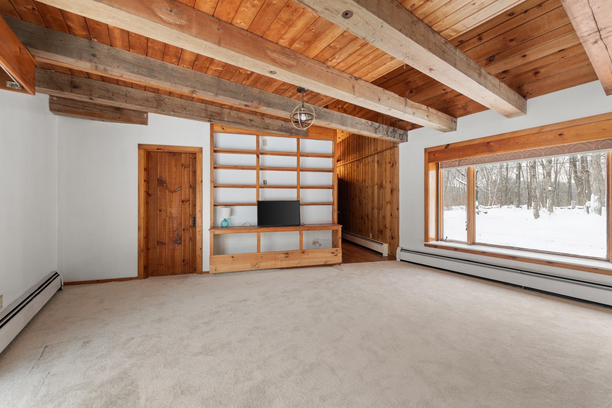 8 Avery Rd, Campton, NH 03223