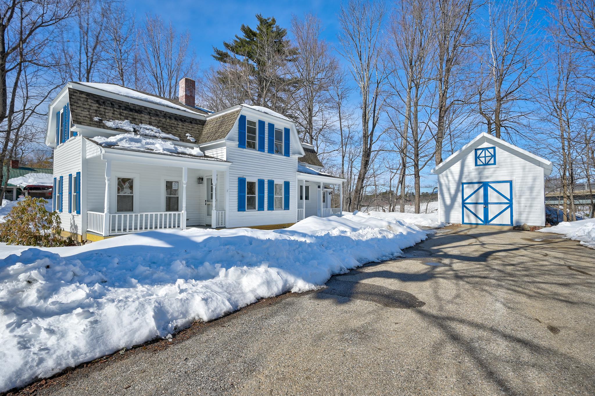 215 Hillside Ave, Conway, NH 03818