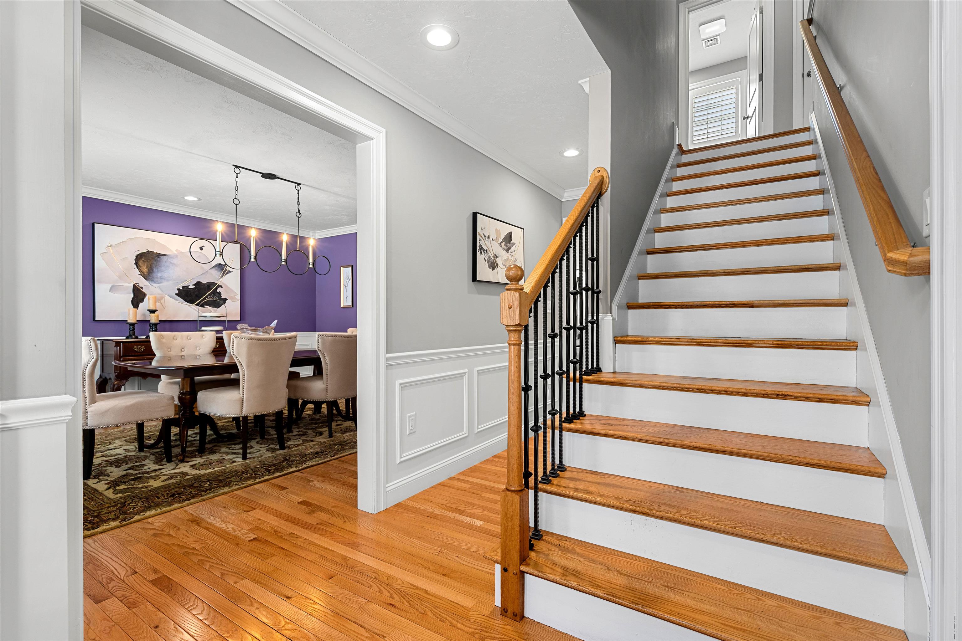 2 Chestnut Hill Dr, Sandown, NH 03873