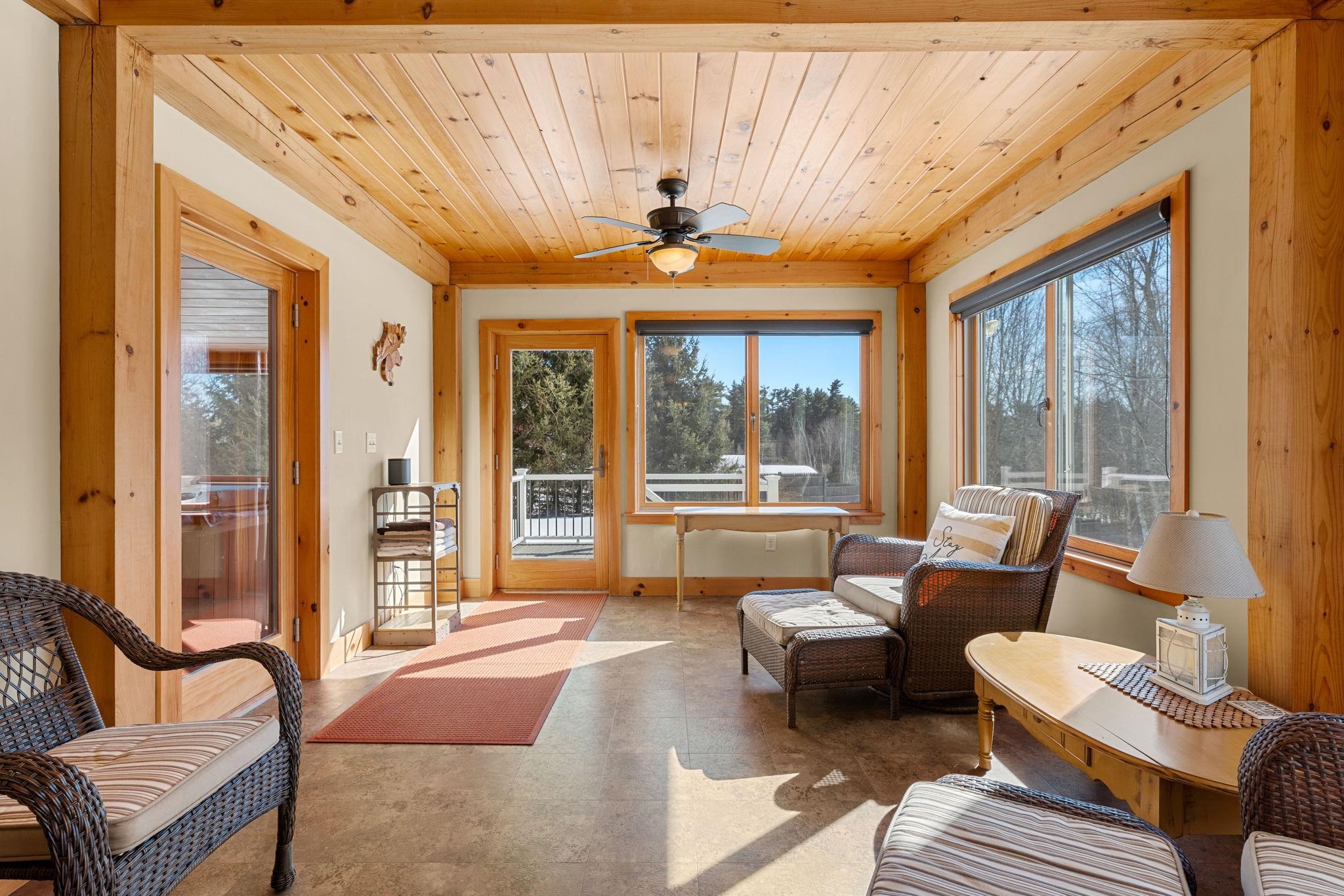 172 South Rd, Deerfield, NH 03037