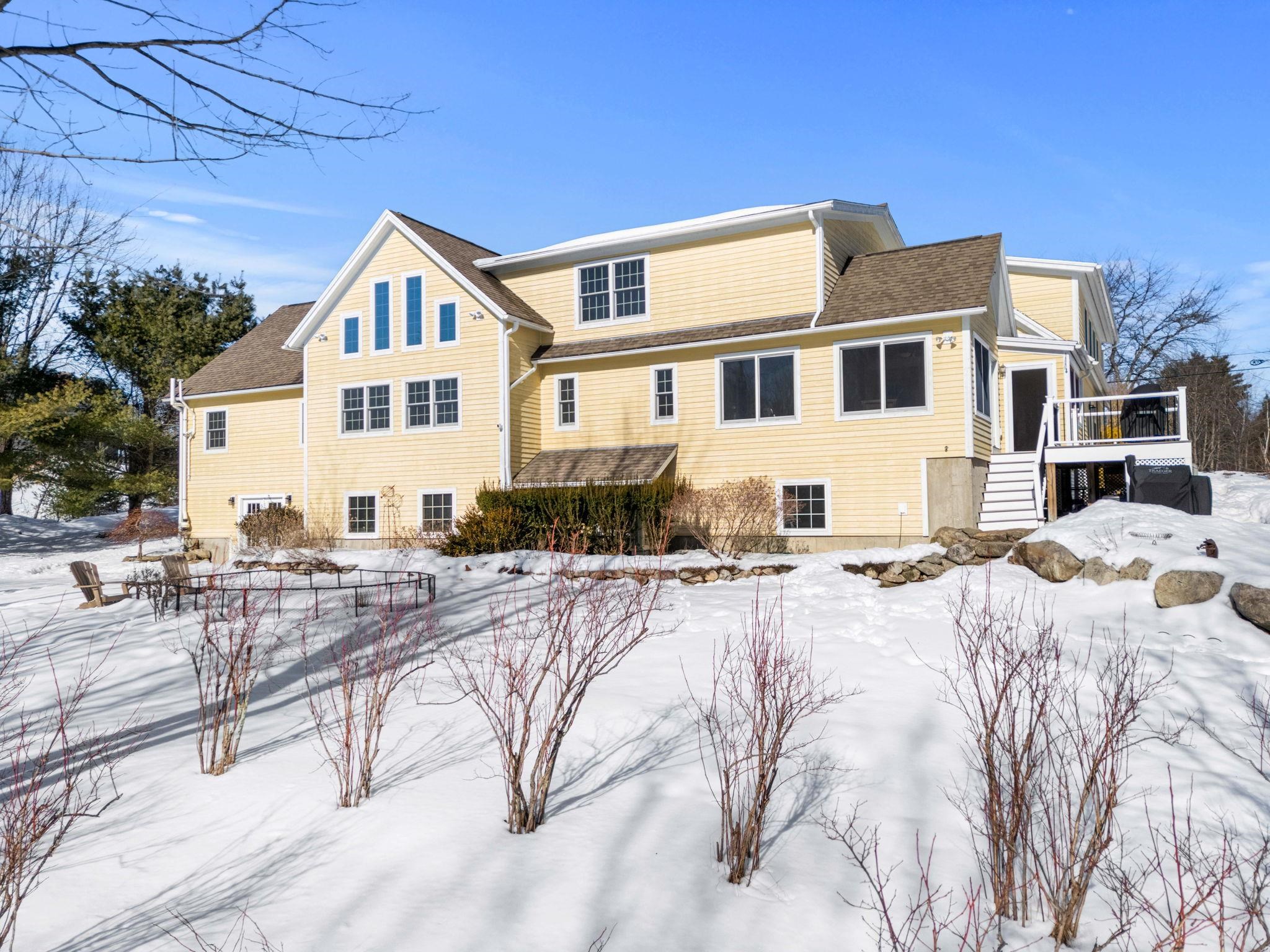 172 South Rd, Deerfield, NH 03037